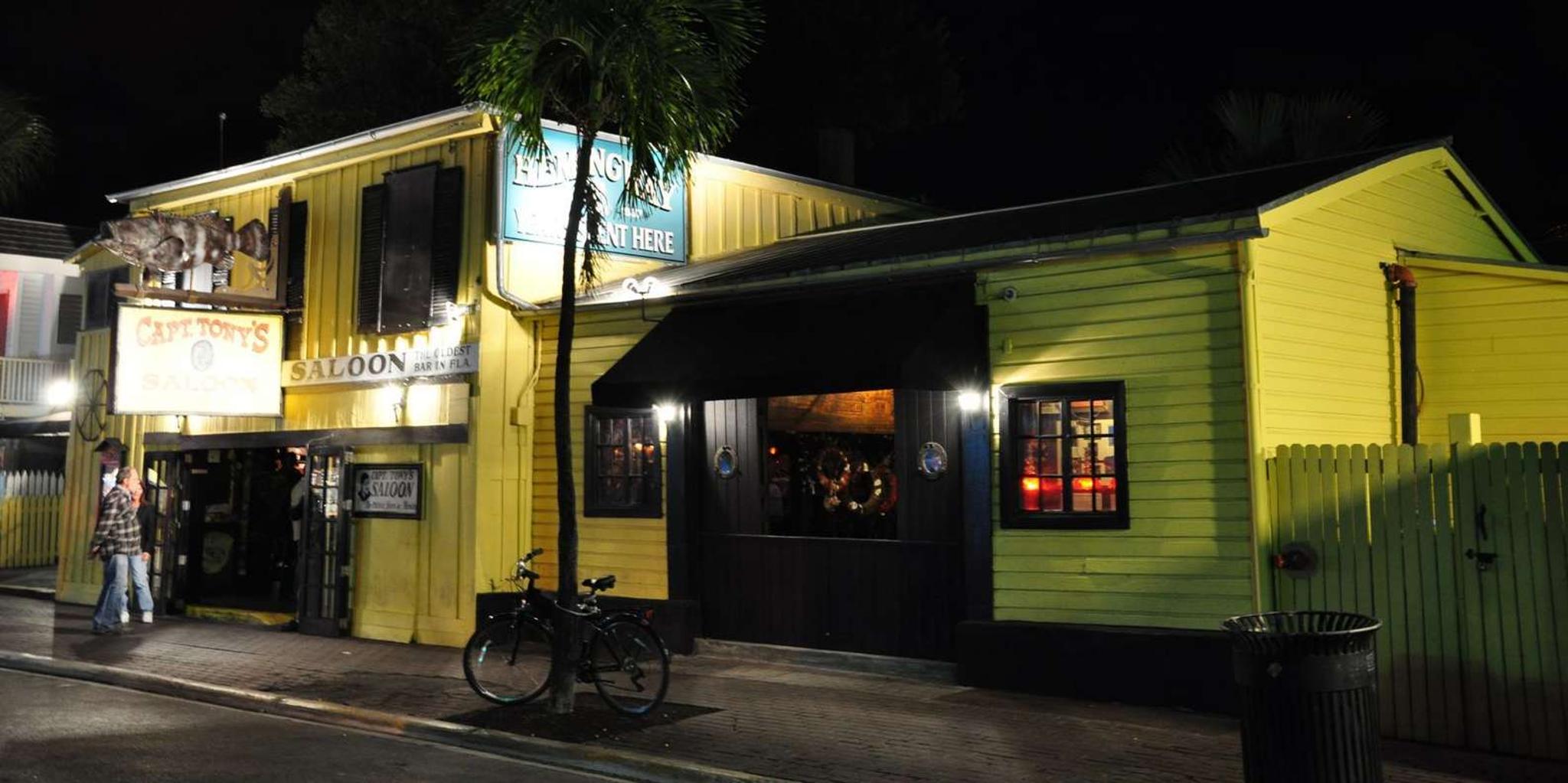 Key West Haunted Pub Crawl and Ghost Tour