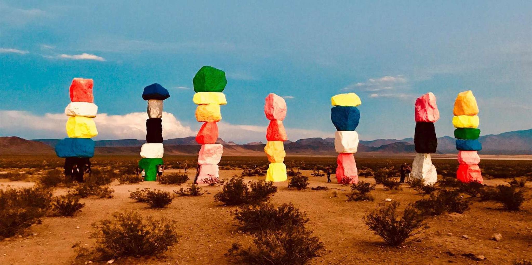Las Vegas Mojave Desert and Seven Magic Mountains Tour