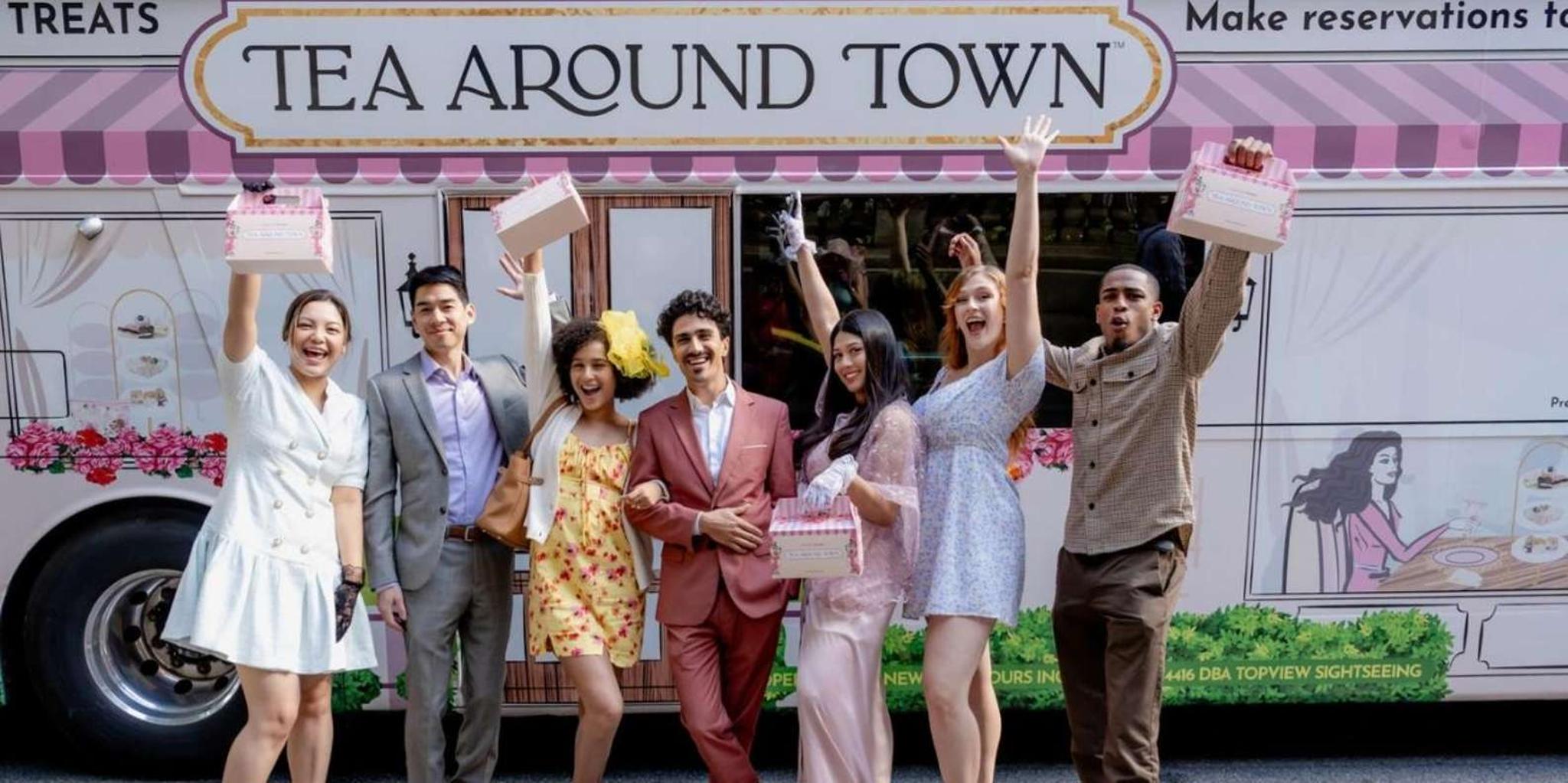 New York City Tea Bus Tour with Live Entertainment - Image 4