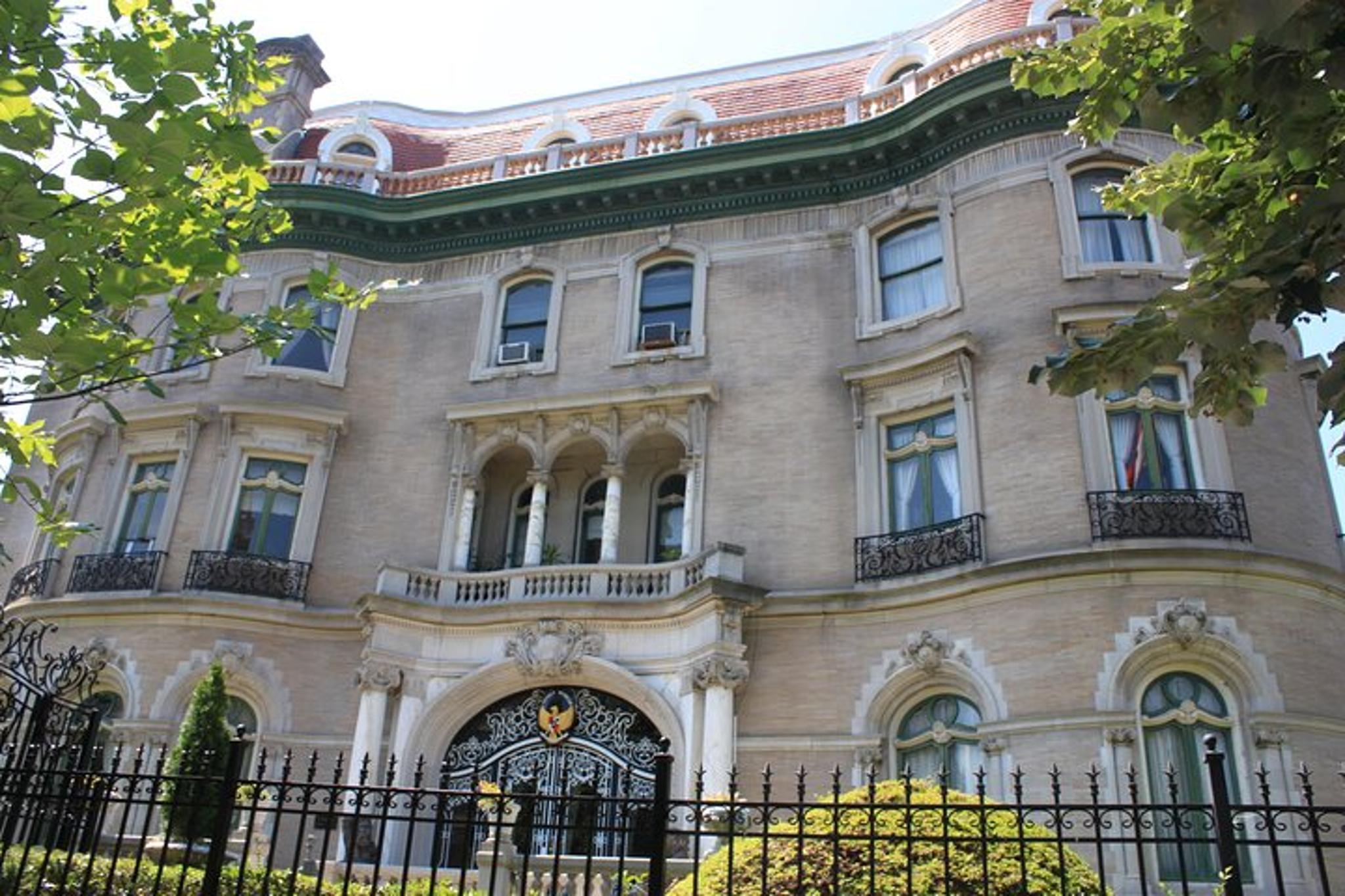 Washington DC Embassy Row Audiovisual Tour - Image 3