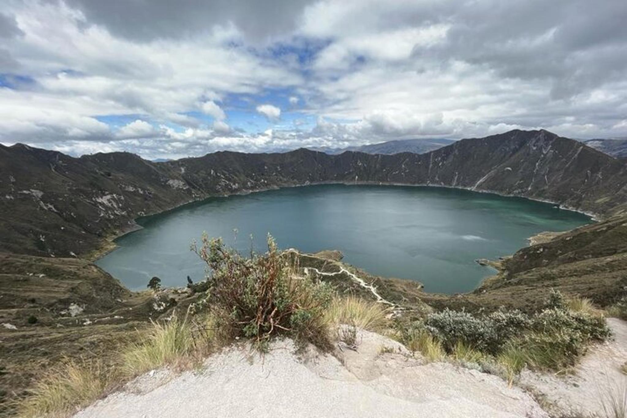 Cotopaxi and Quilotoa Private Tour with Painting Class - Image 3