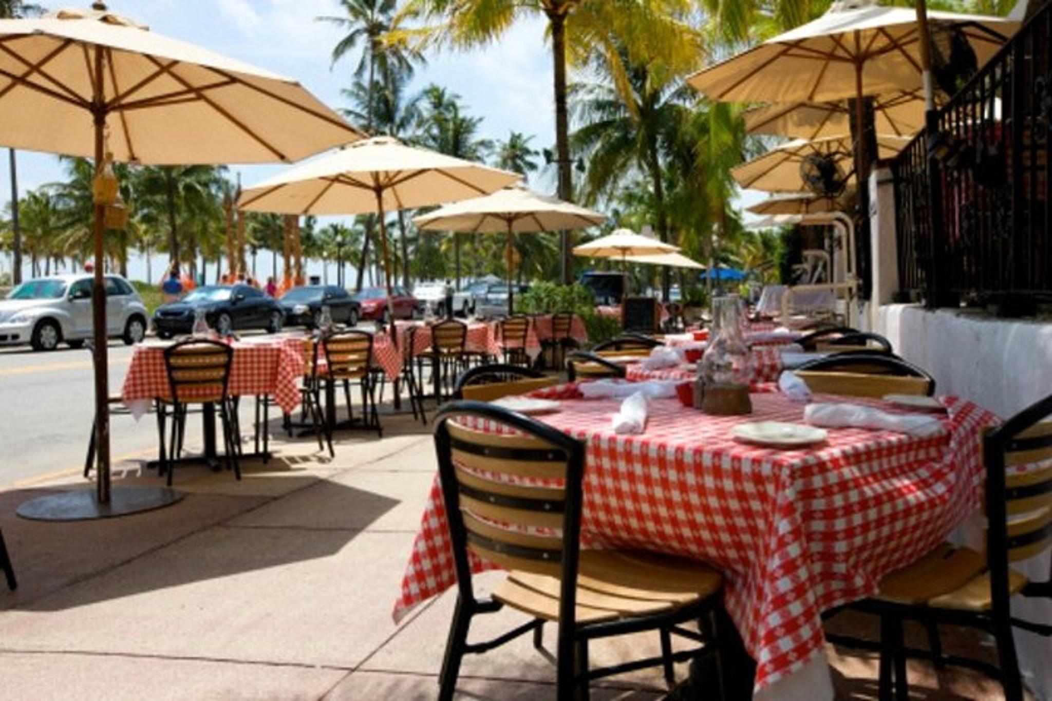 Miami Walking Food Tour - Image 4