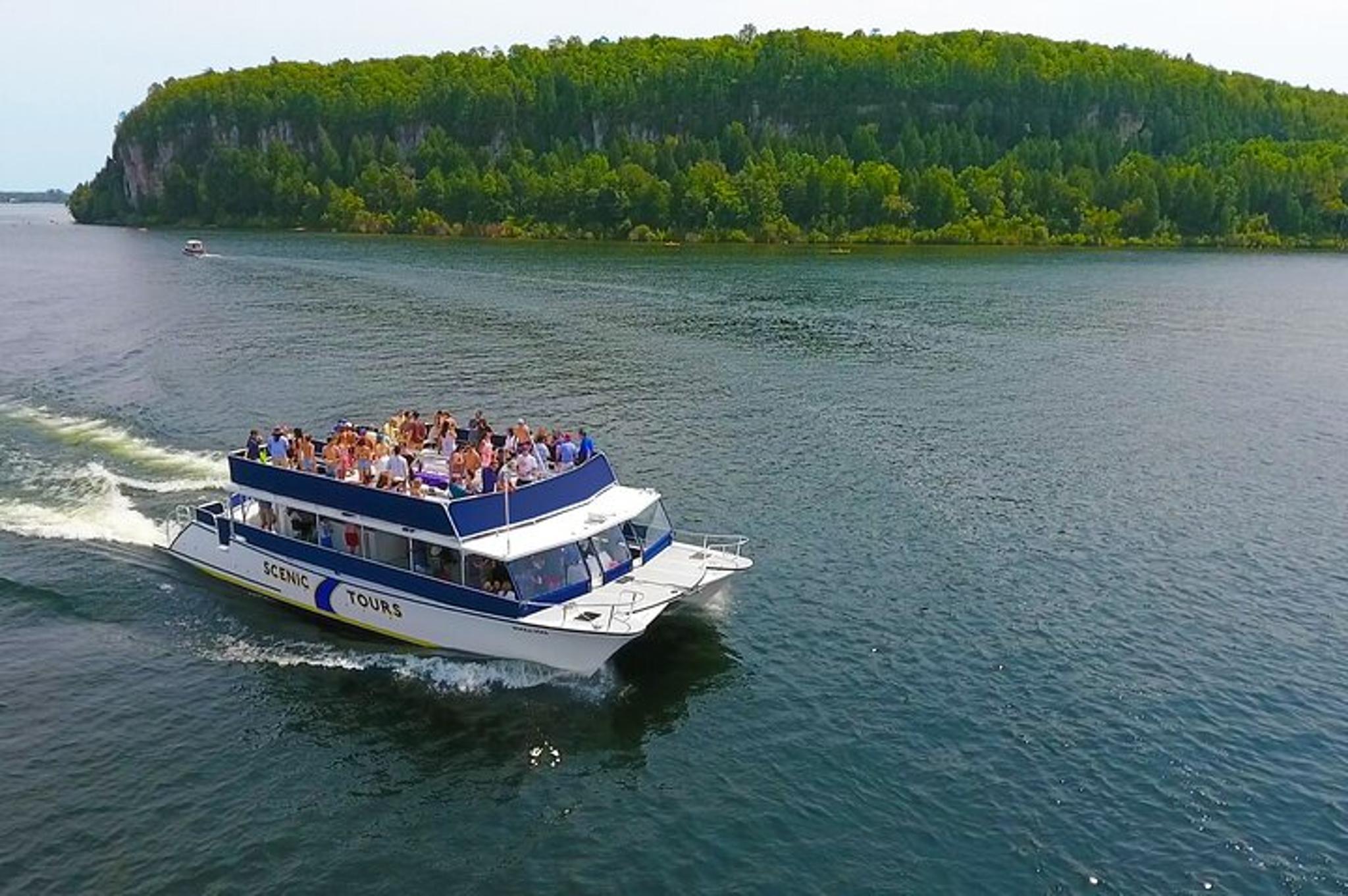 Sister Bay Boat Cruise to Death's Door
