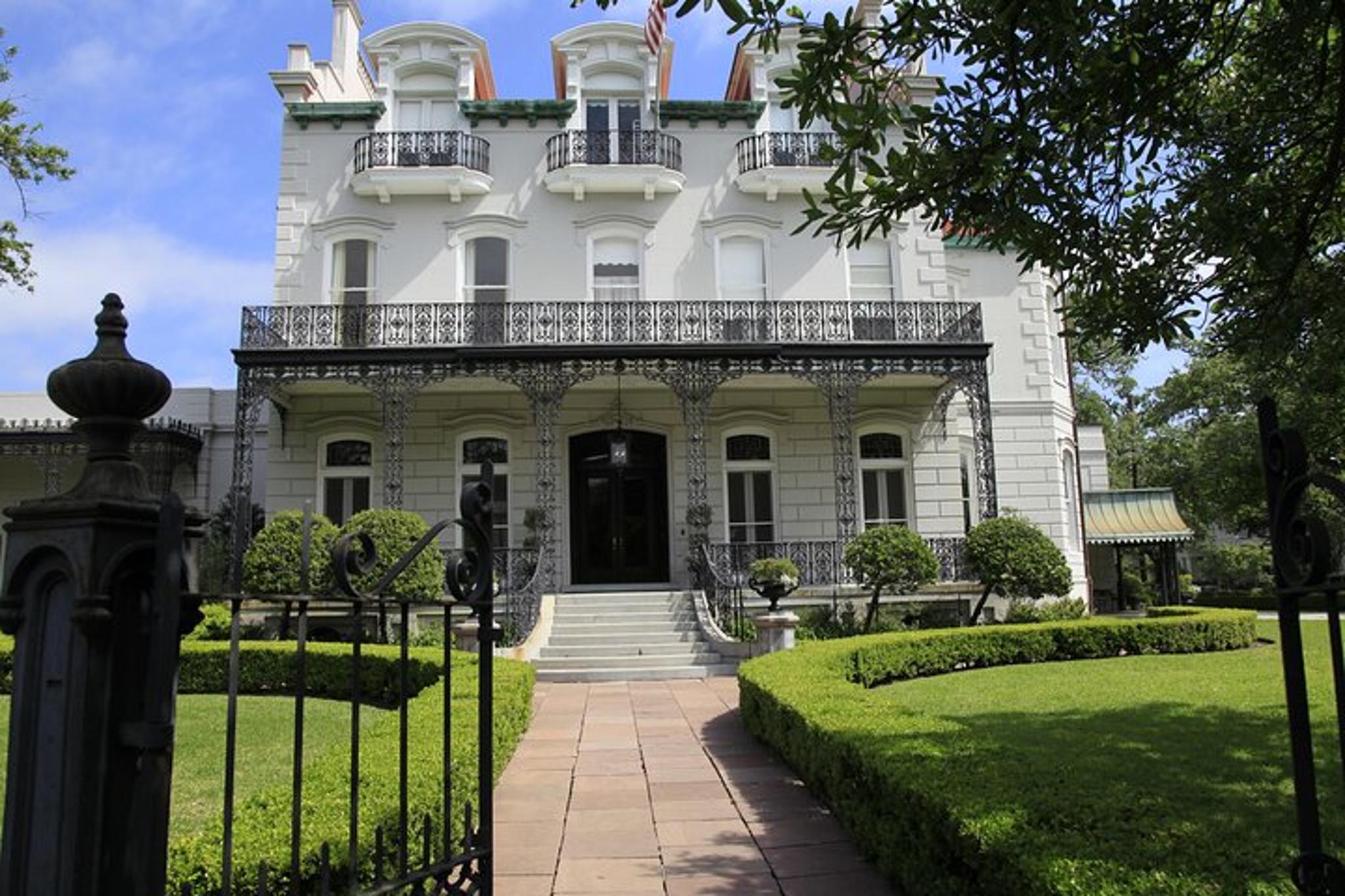 New Orleans Garden District Audio Tour
