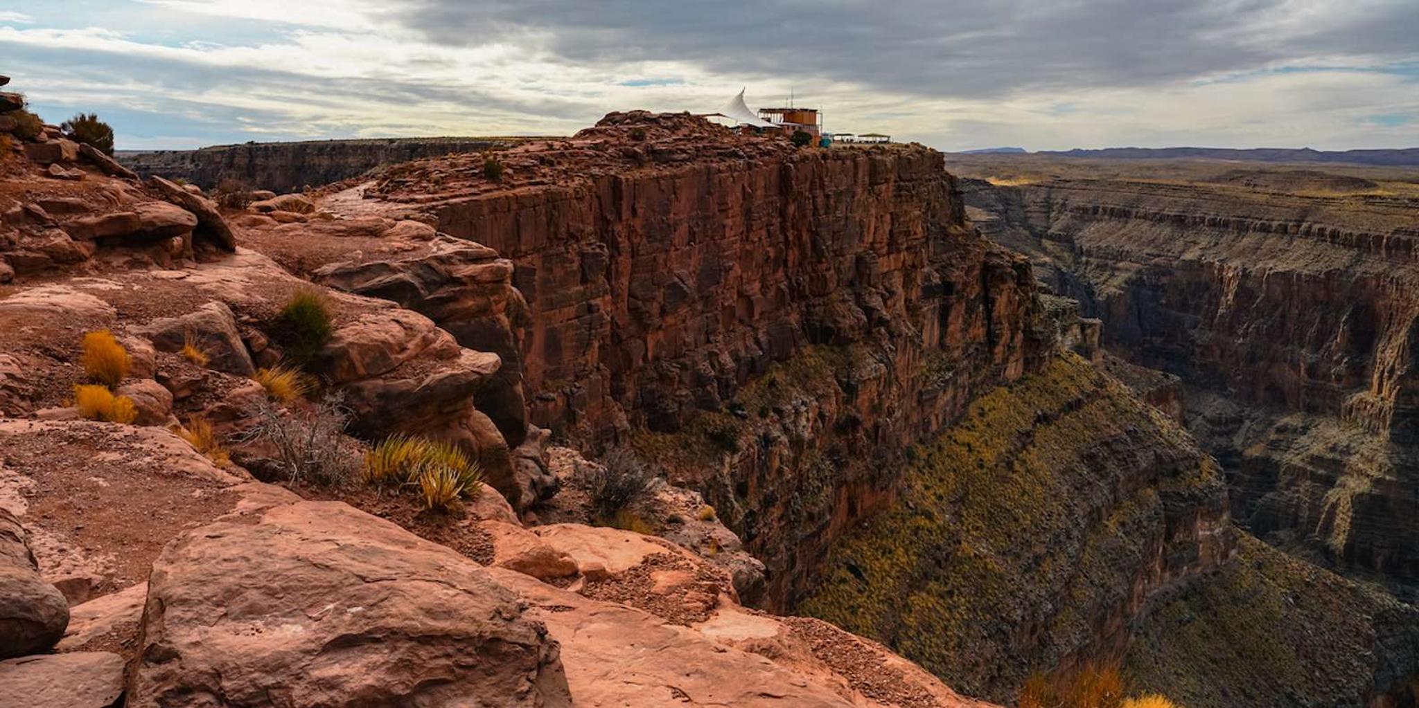 Las Vegas West Rim Helicopter Tour with Skywalk - Image 4