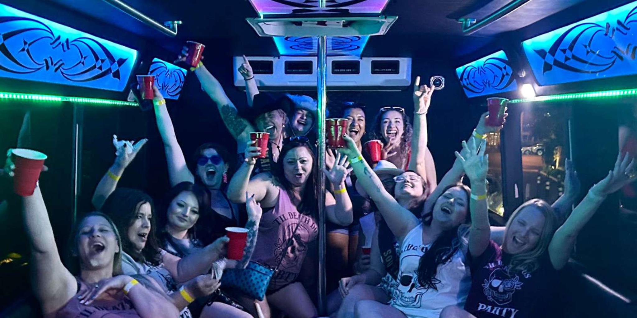 Las Vegas Party Bus Tour - Image 4