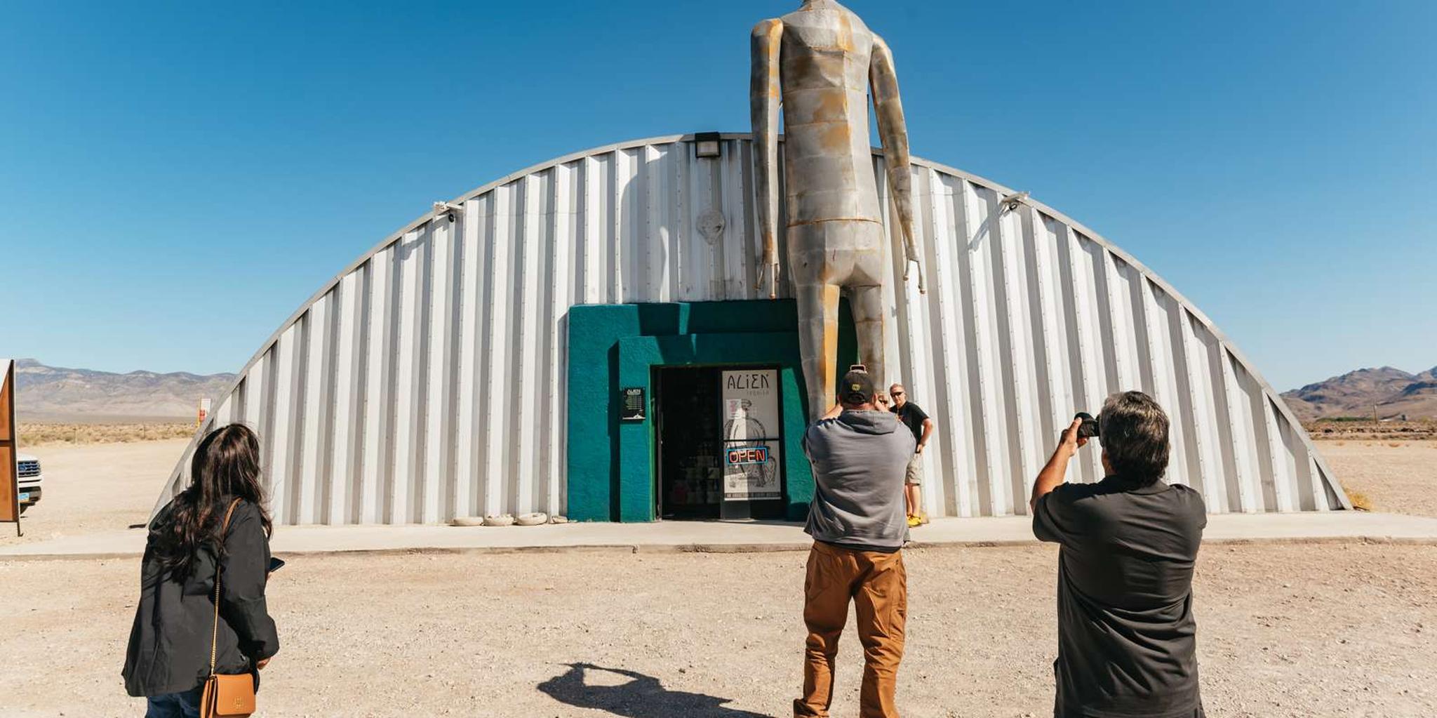 Las Vegas Area 51 Day Tour - Image 2