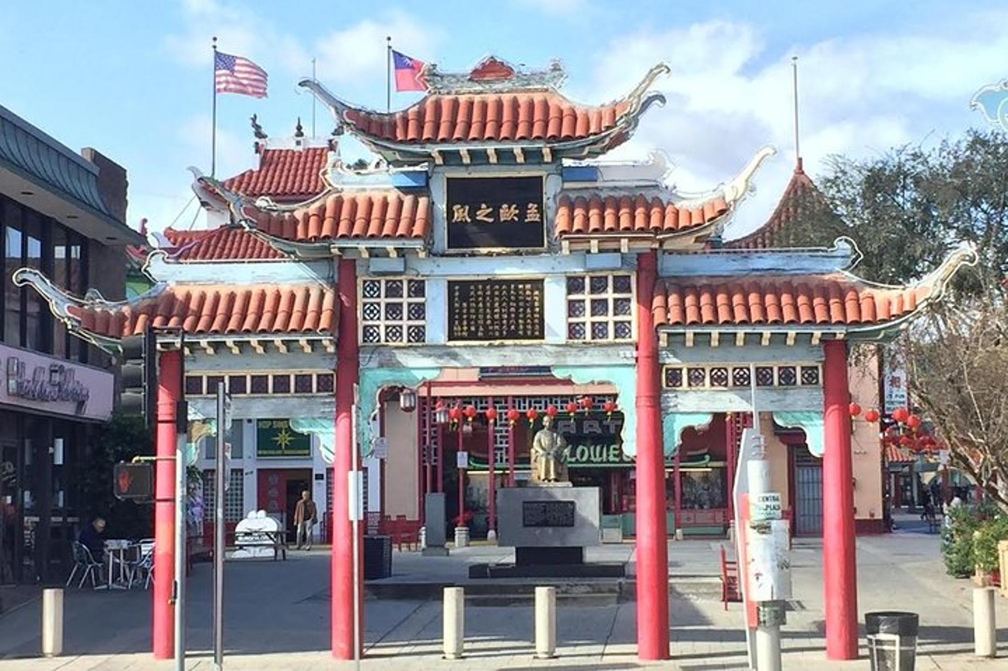 Los Angeles Chinatown and Little Tokyo Walking Tour - Image 2