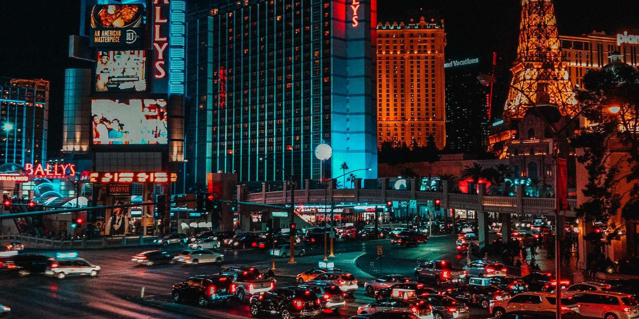 Las Vegas Audio Driving Tour: Neon Lights & Desert - Image 6