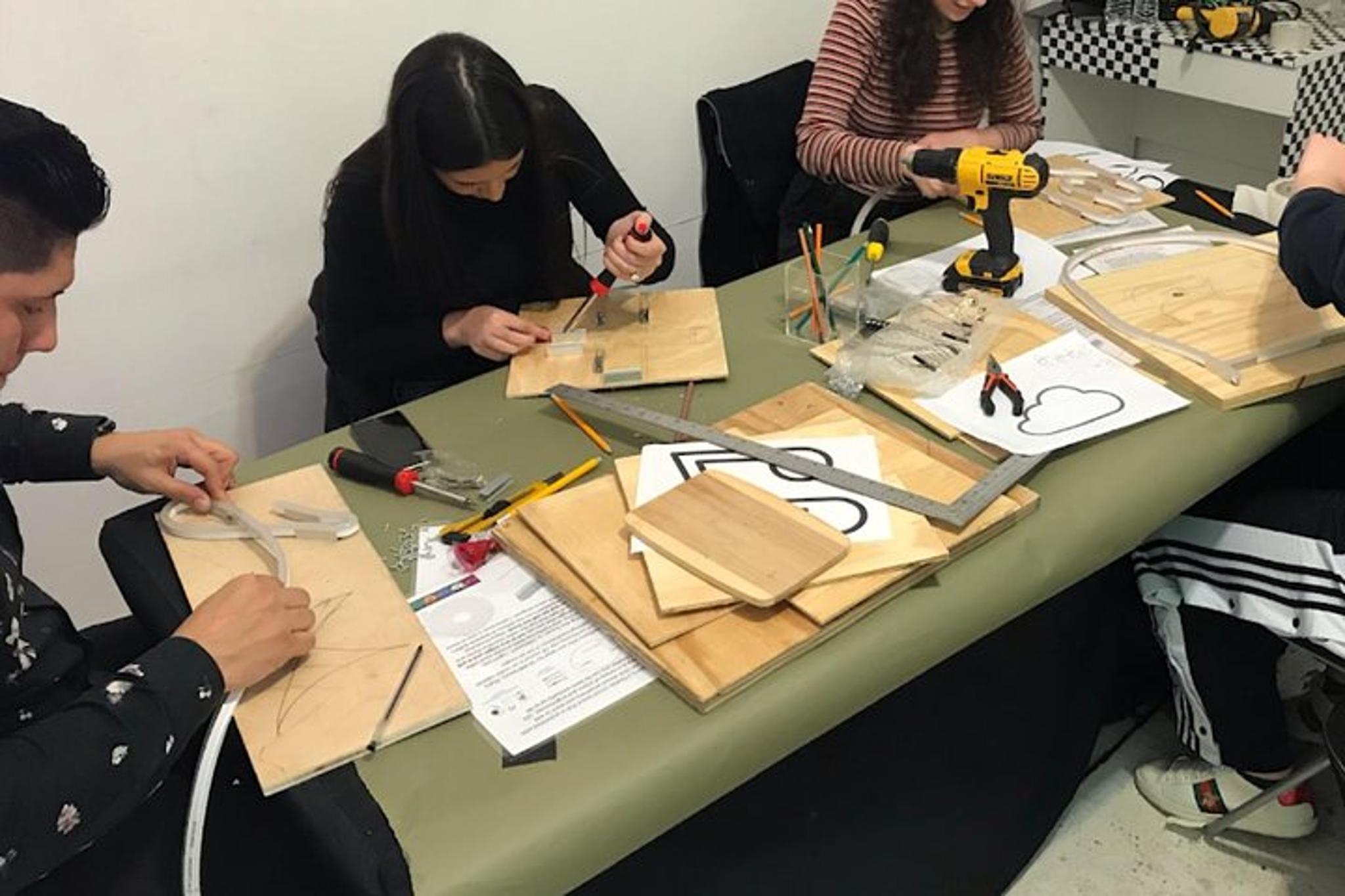 New York Neon Sign Making Party - Image 4