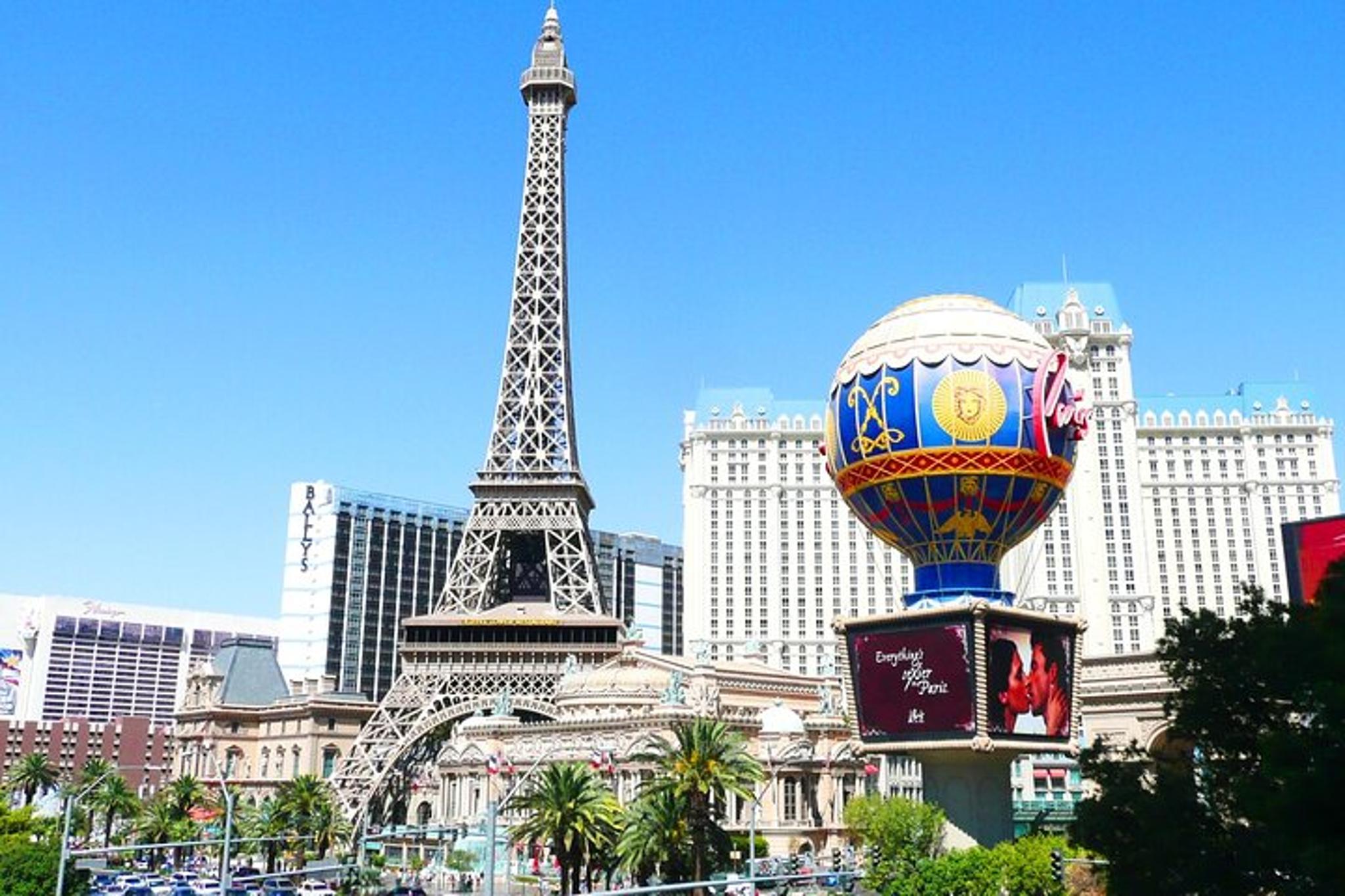 Las Vegas Eiffel Tower Private Tour 2 hr