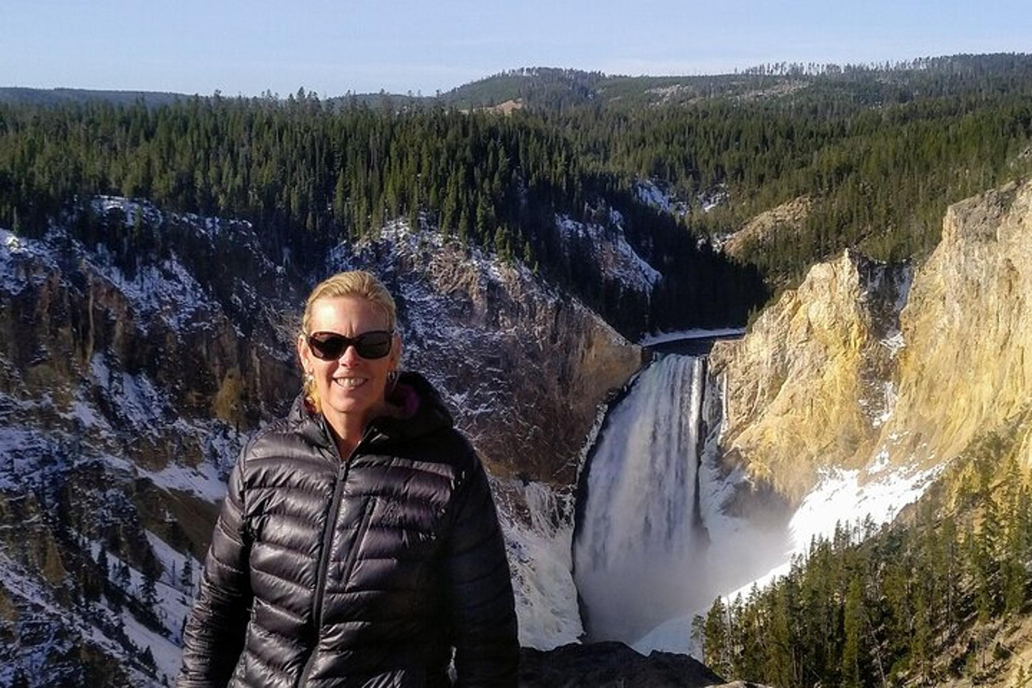 Yellowstone National Park Tour Upper and Lower Loop 2 Days - Image 5