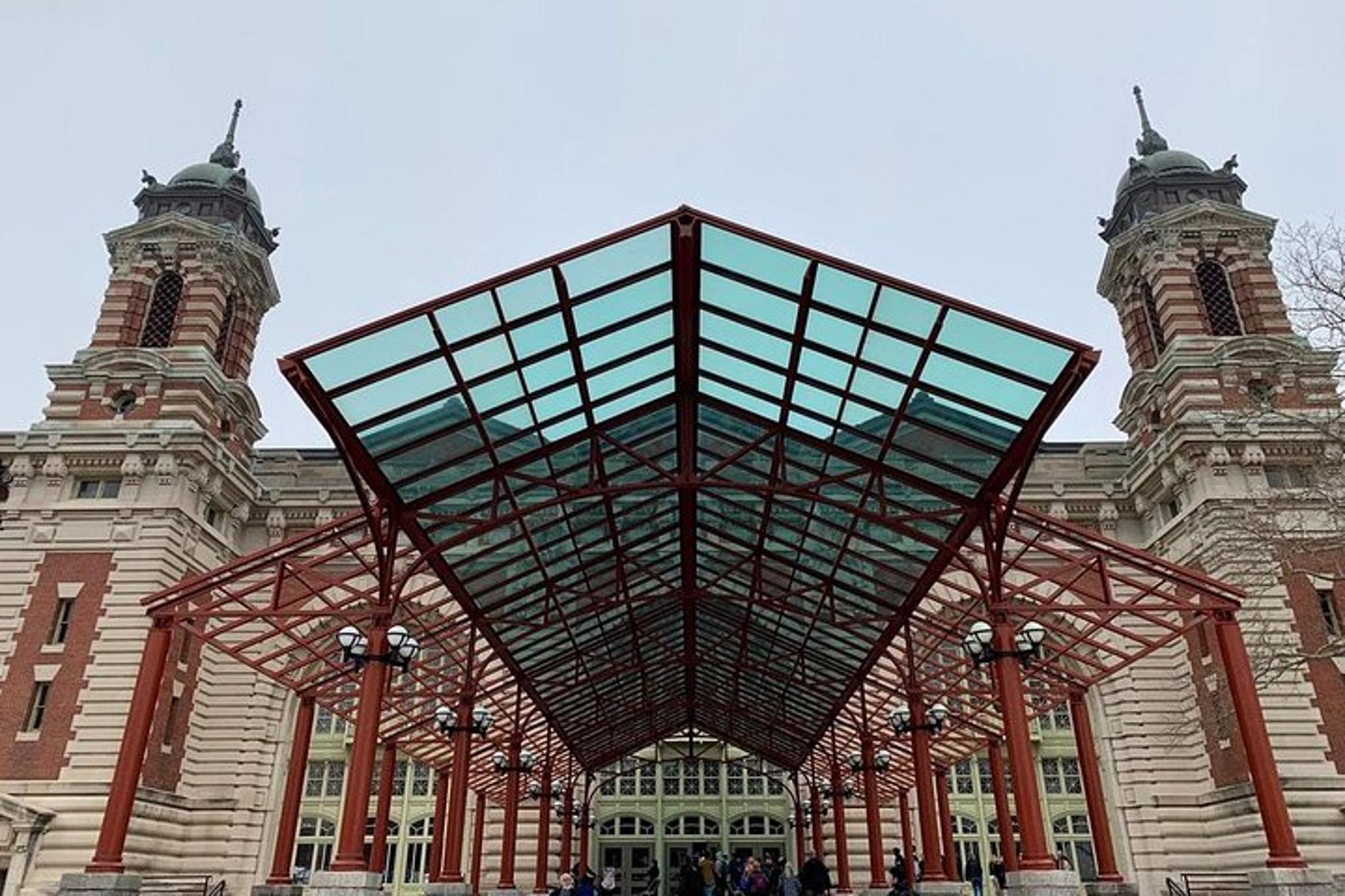 New York Statue of Liberty and Ellis Island Tour - Image 6