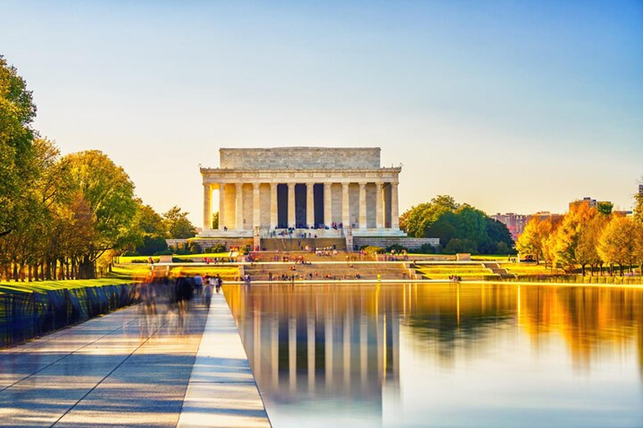 Washington DC Monuments Private Walking Tour