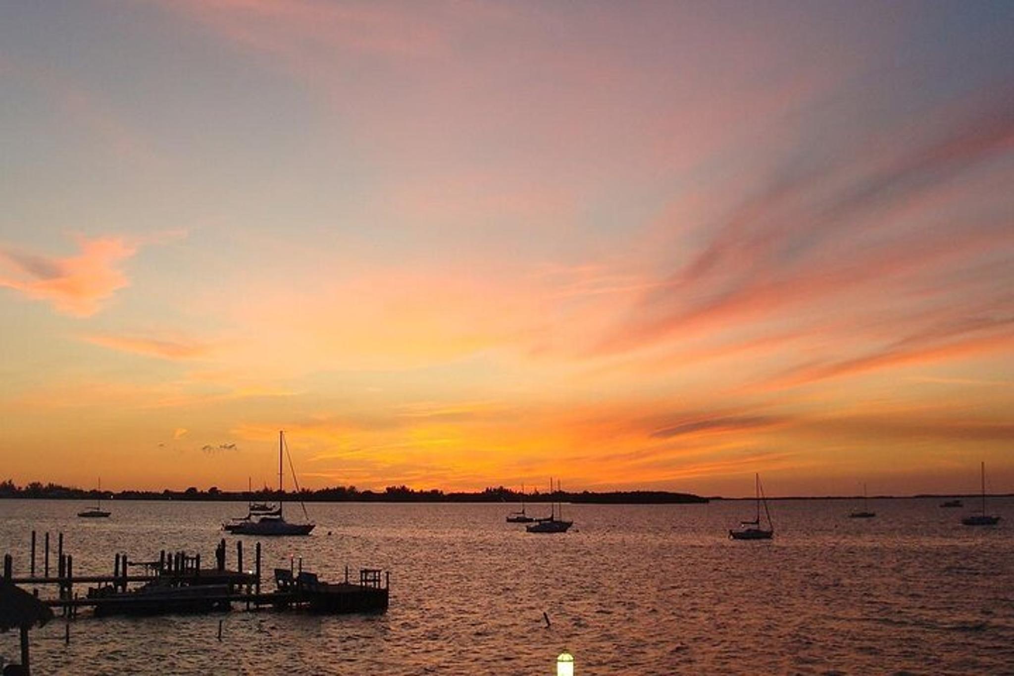 Bay Sunset Sightseeing Cruise - Image 2