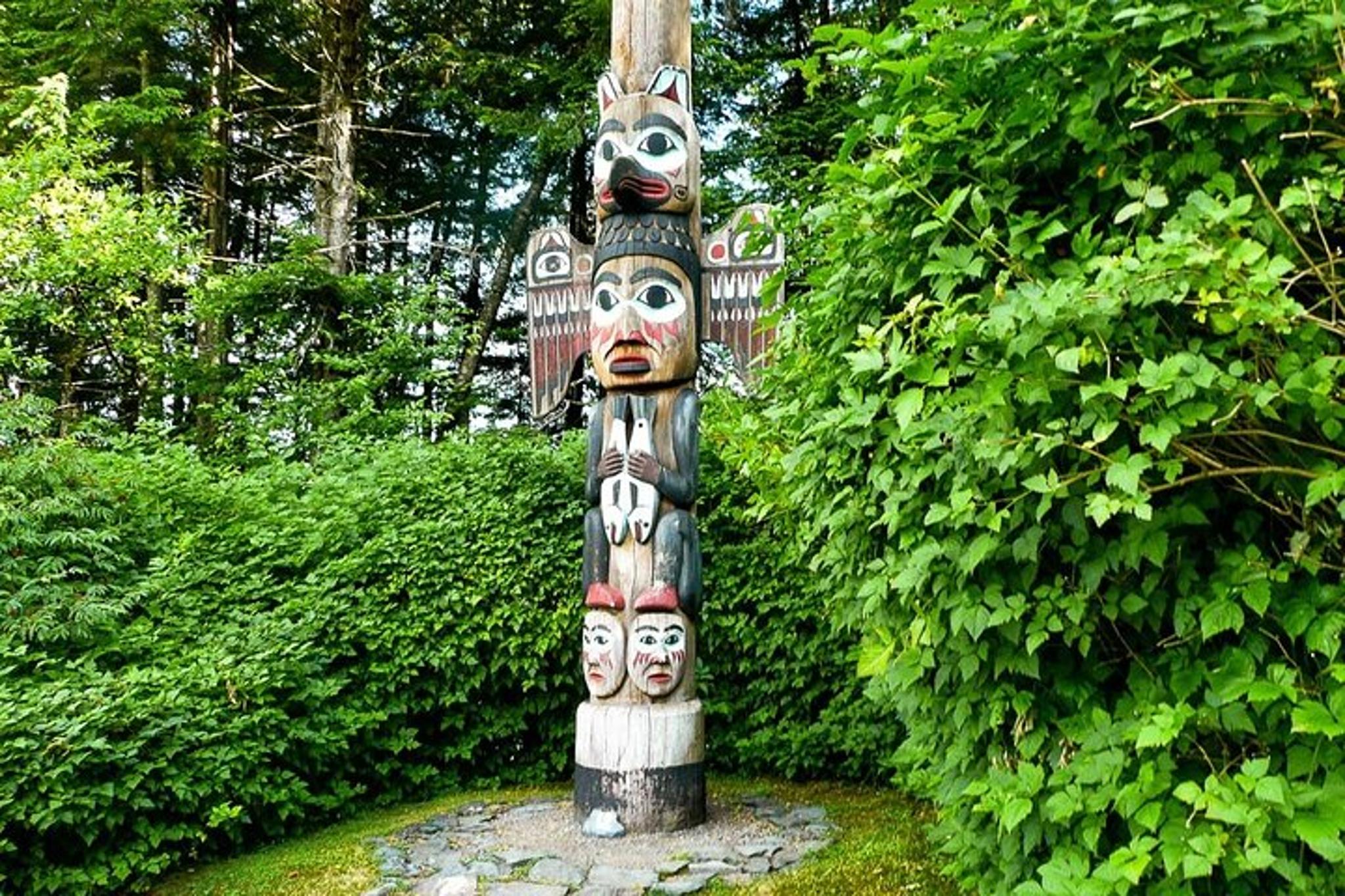 Ketchikan City Totems & Wildlife Van Tour - Image 4