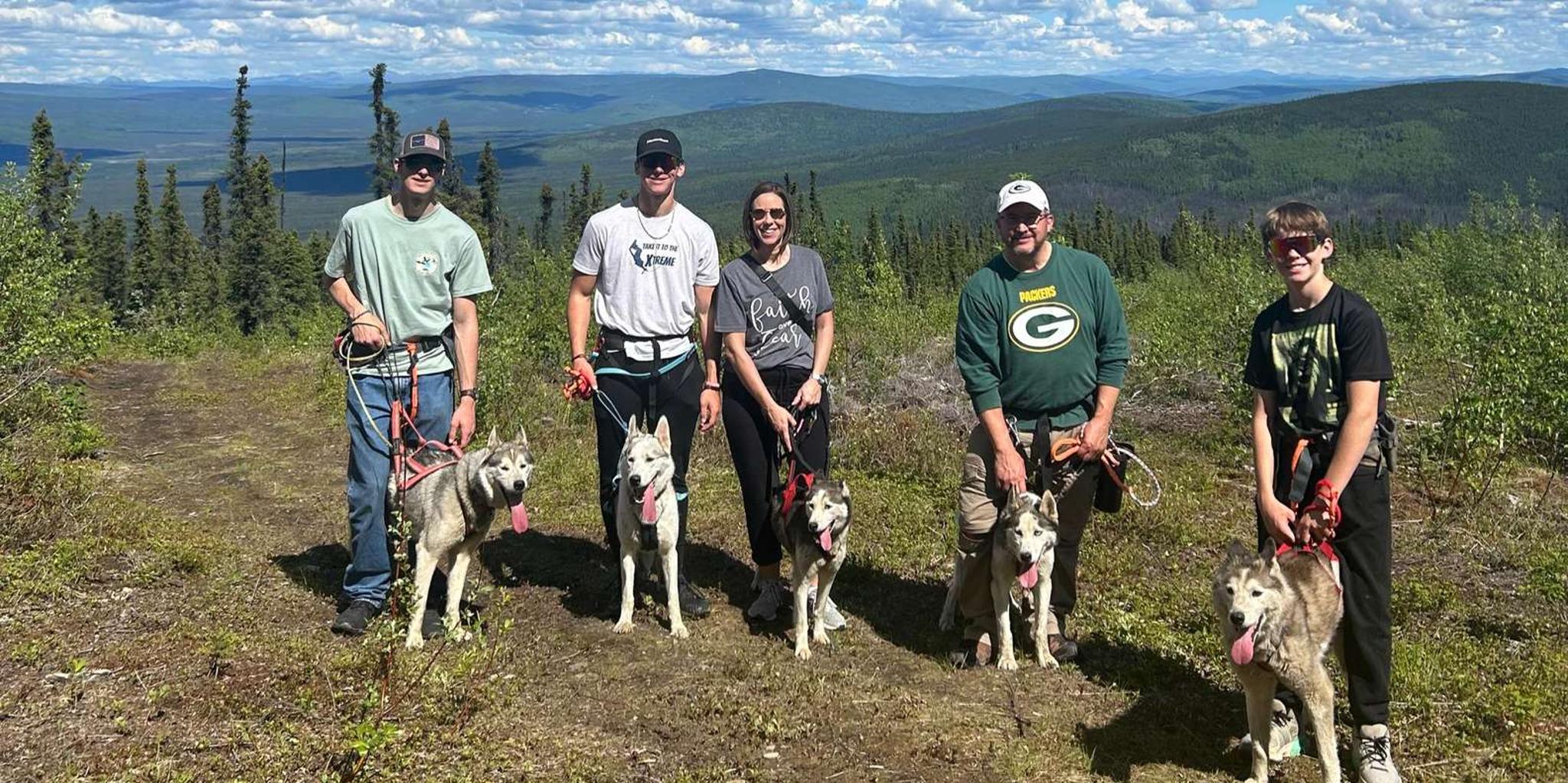 Fairbanks Husky Hiking Tour - Image 4