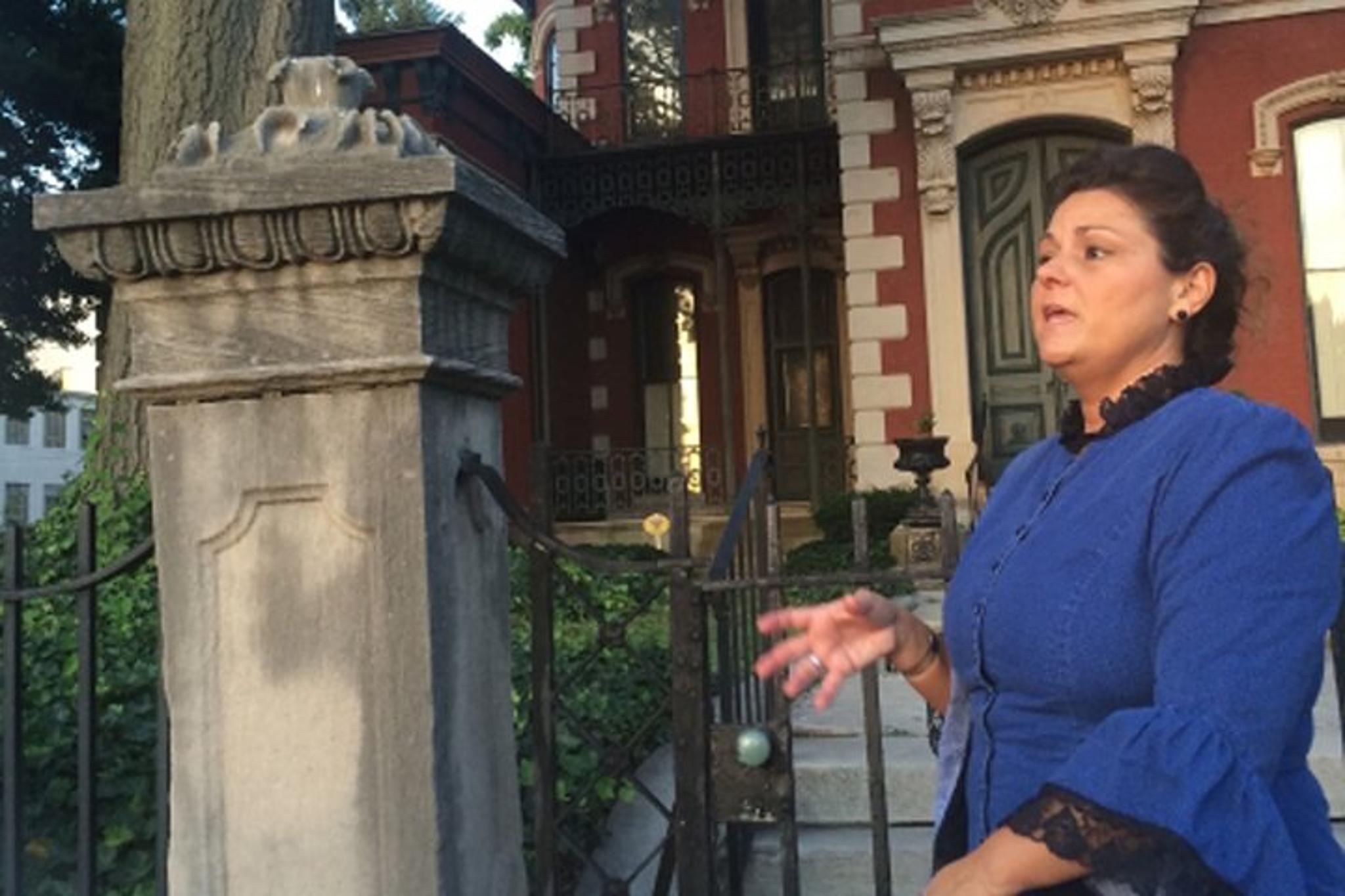 Louisville Walking Ghost Tour 90 min - Image 2