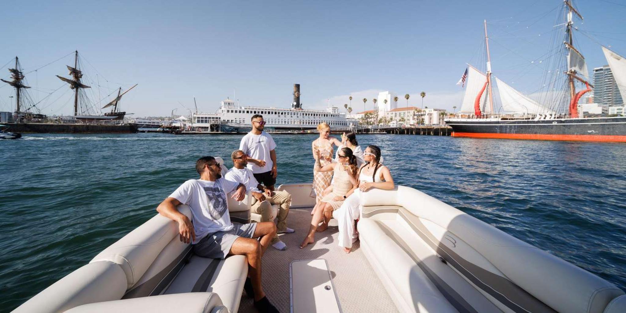 San Diego Pontoon Rental with Captain 2 hr - Image 4
