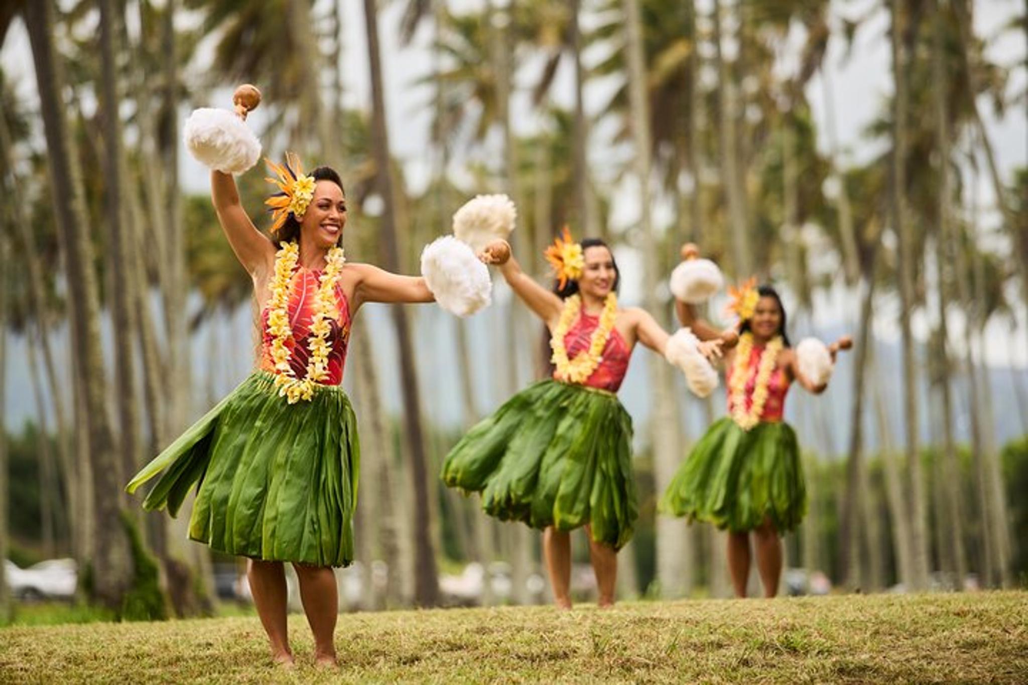 Kauai Luau Ka Hikina with Dinner and Lei Greeting - Image 5