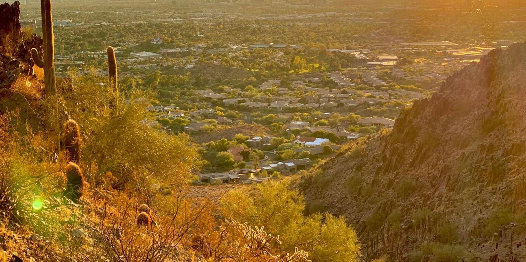 Phoenix Camelback Mountain Guided Hike - Image 3