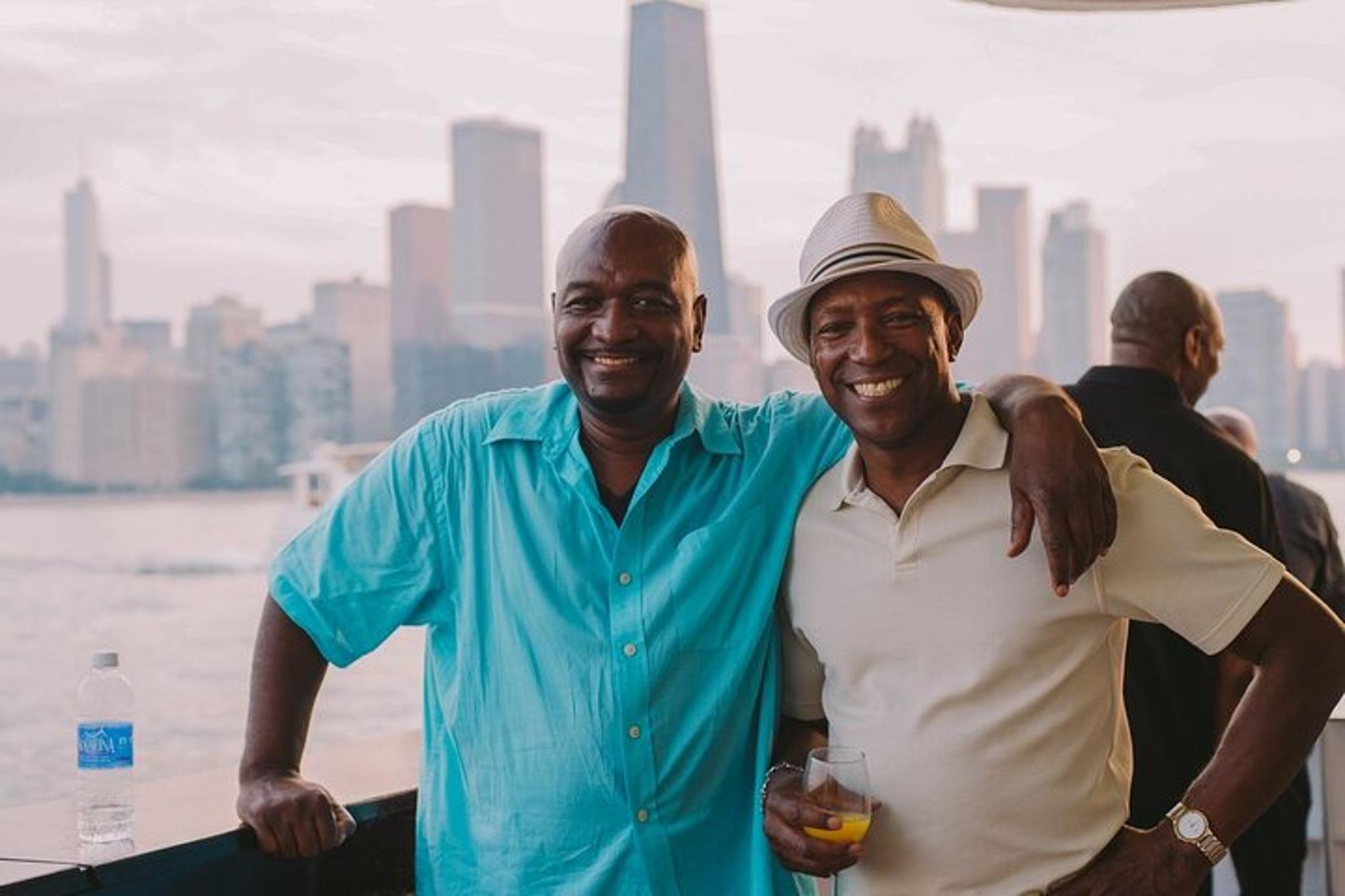 Chicago Fireworks Dinner Cruise - Image 5