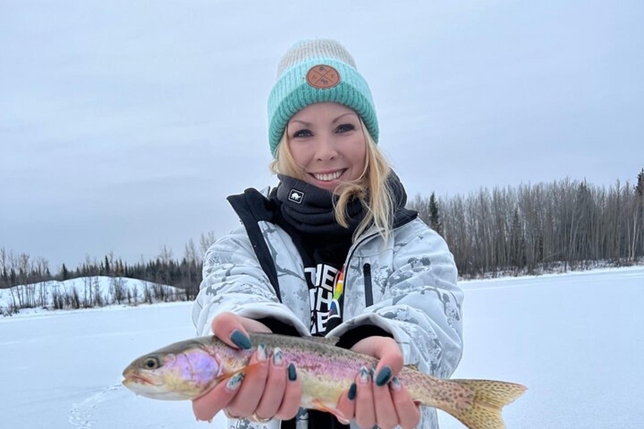 Fairbanks Ice Fishing with Transportation - Image 5