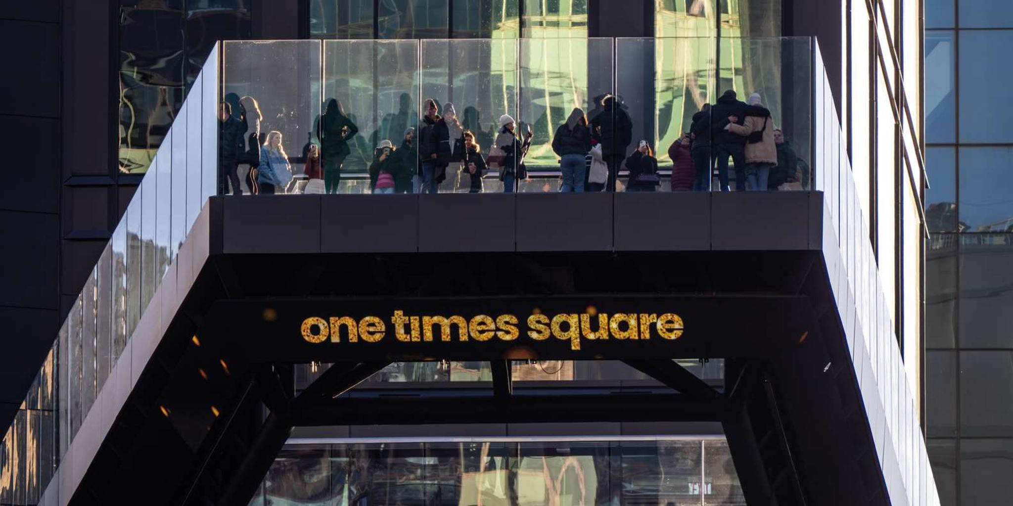 New York City Times Square Viewing Deck - Image 6