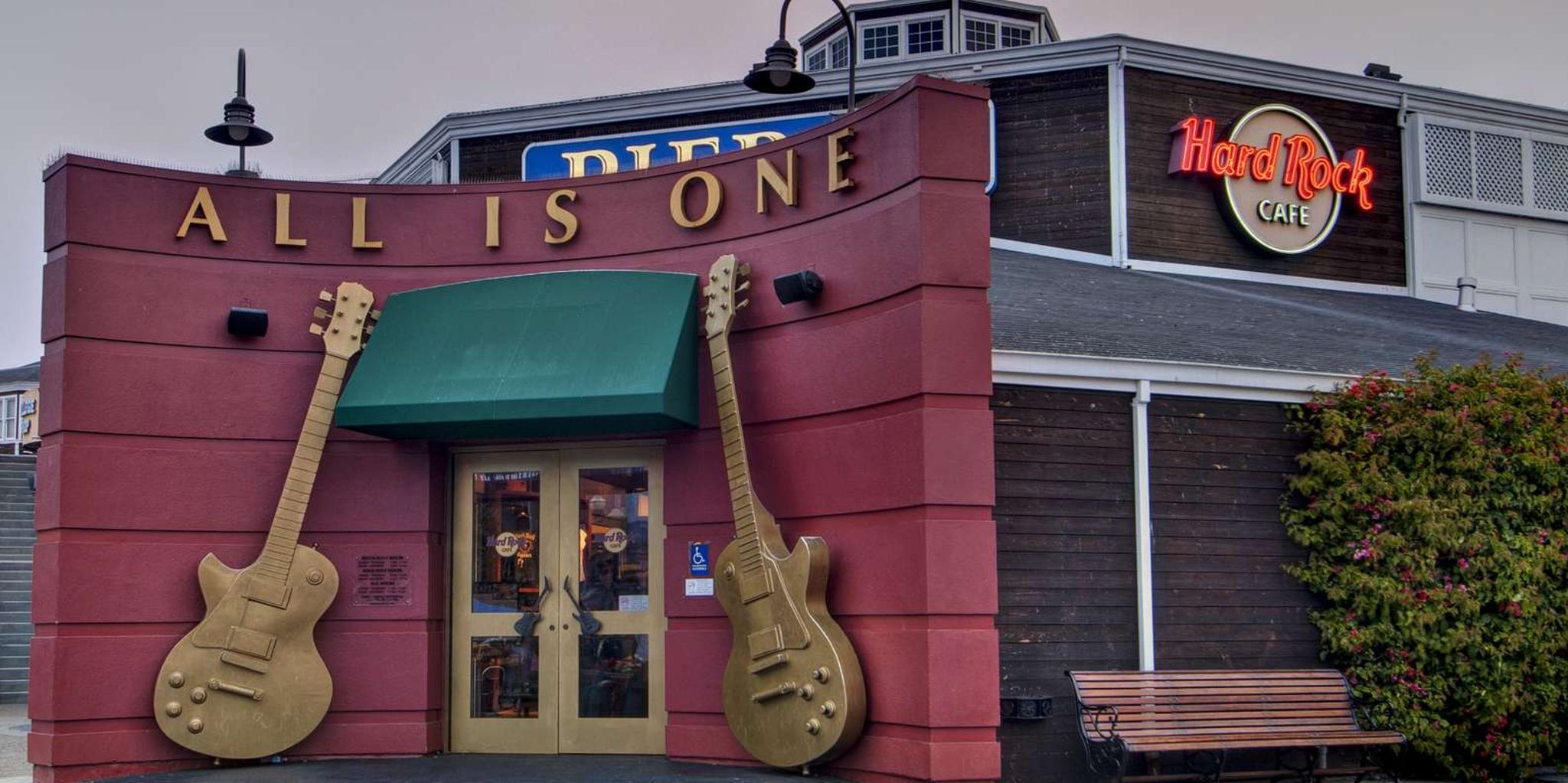 San Francisco Hard Rock Cafe Dining Experience