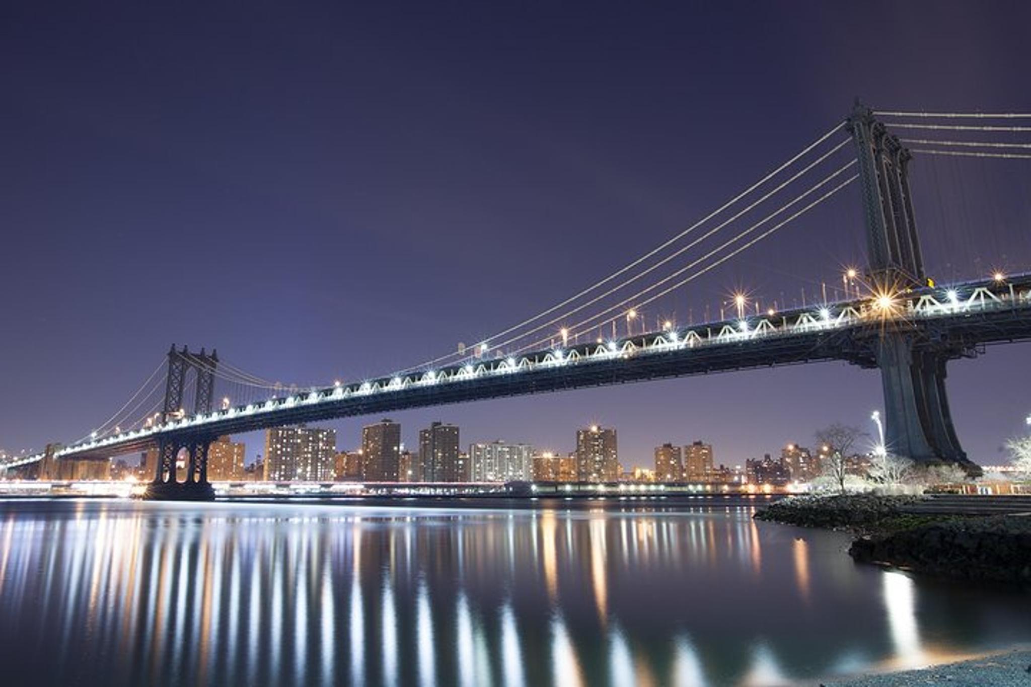 Brooklyn Bridge Photography Tour at Night - Image 4