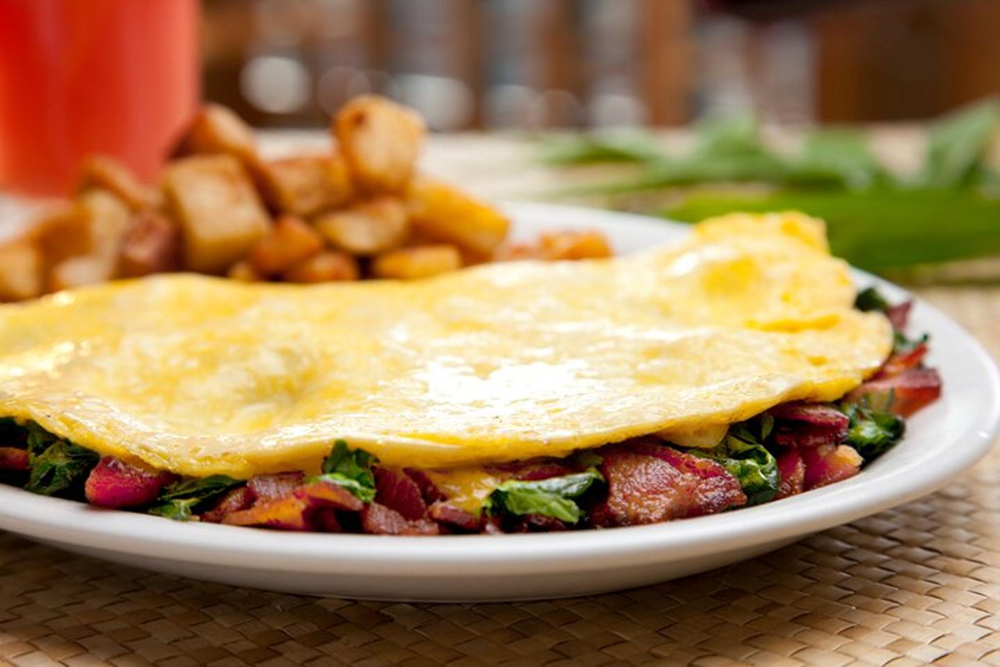 Honolulu Diamond Head Hiking and Breakfast - Image 3