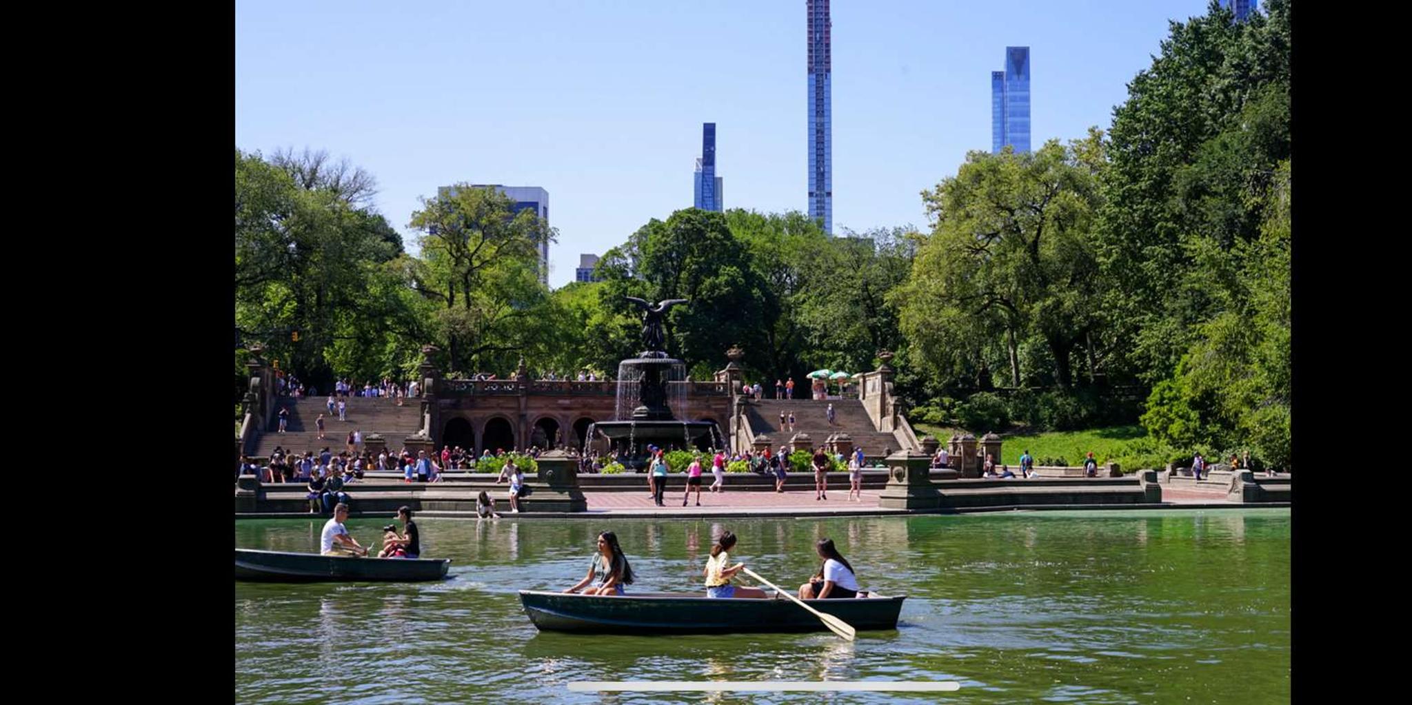 New York Central Park Rickshaw and Boat Tour