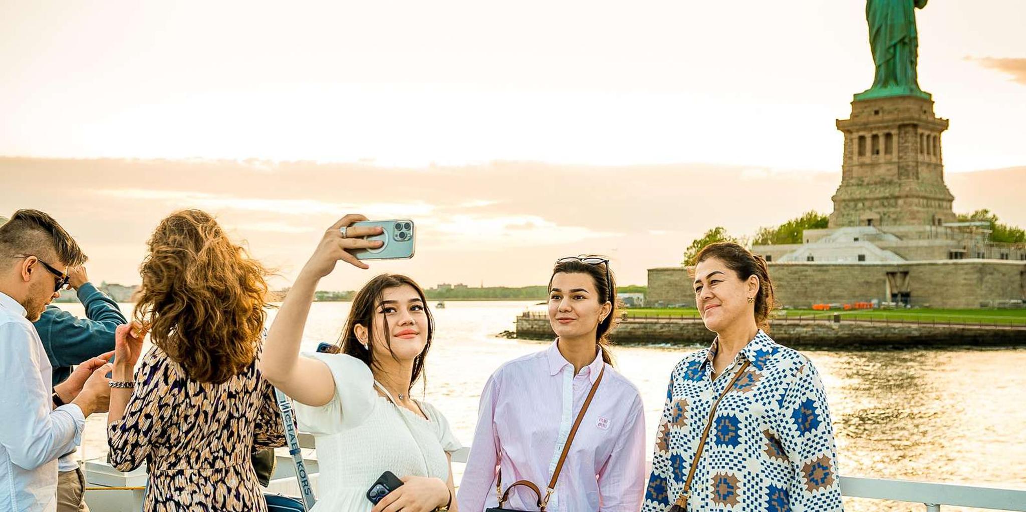 New York City Tall Ships Parade of Sail Cruise - Image 4