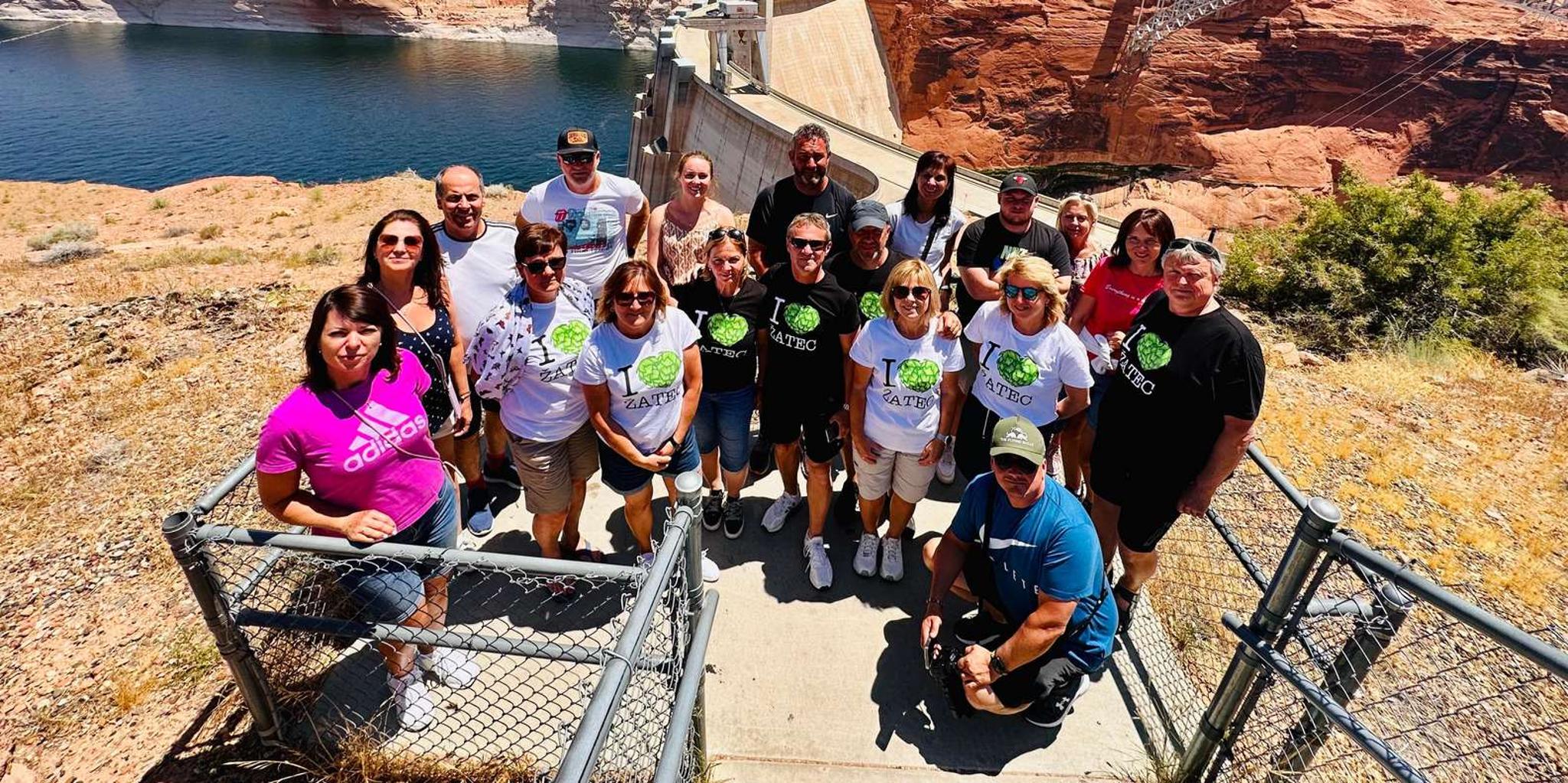 Las Vegas Antelope Canyon and Horseshoe Bend Tour - Image 2