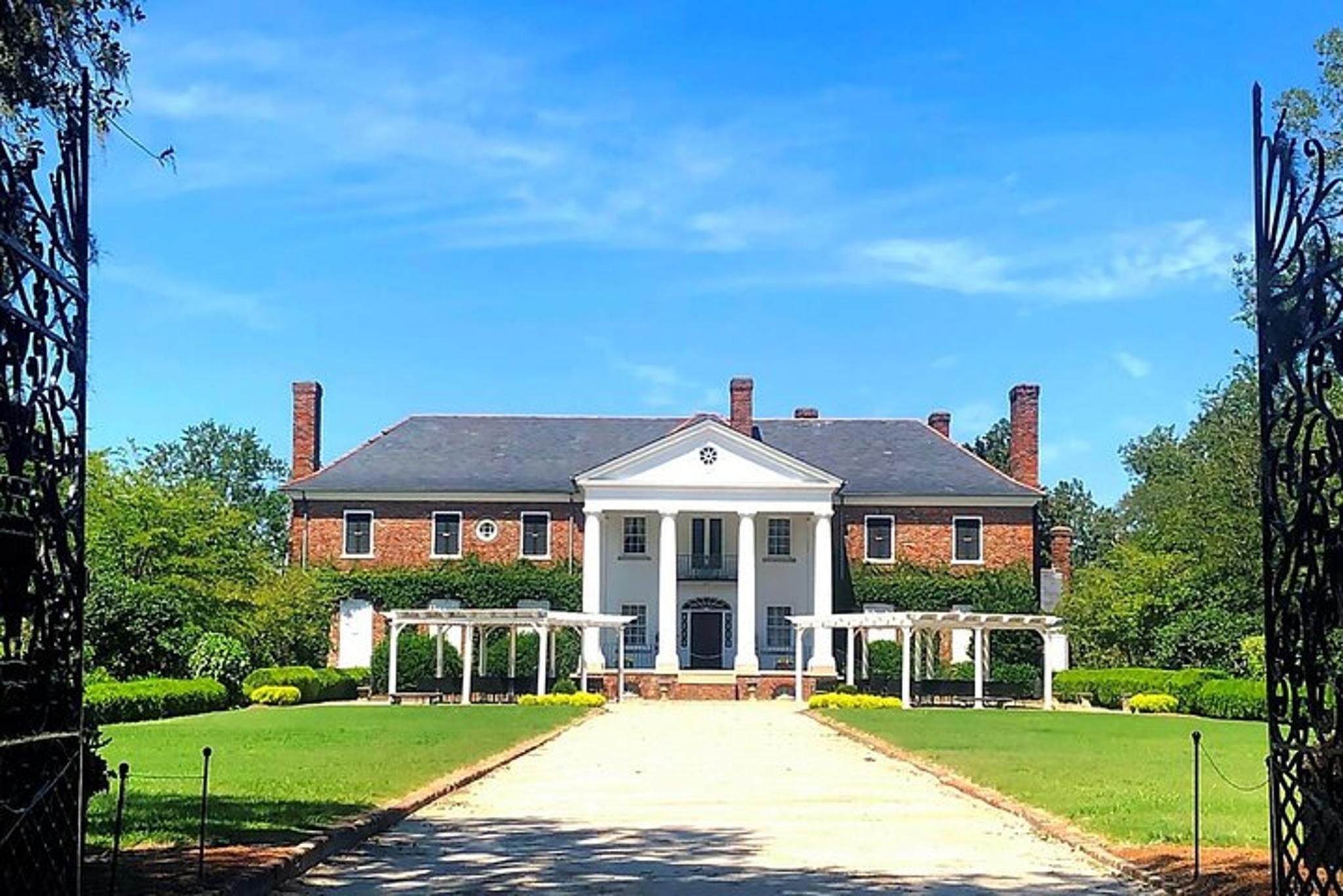 Charleston Boone Hall Plantation Tour with Transportation