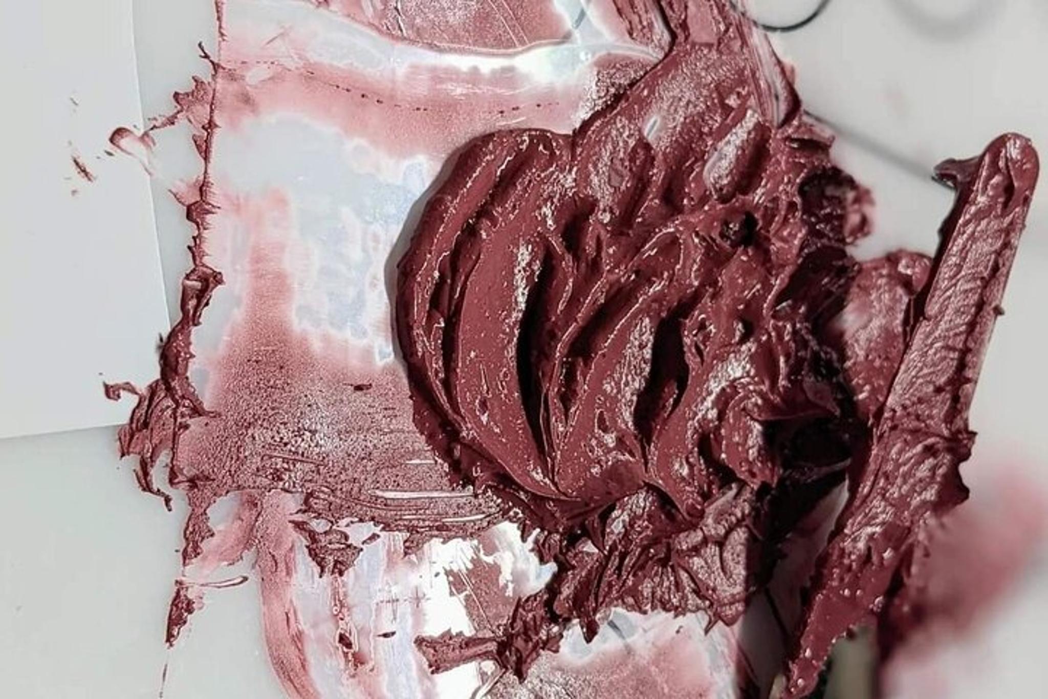 Raleigh Lipstick or Lip Gloss Class - Image 4