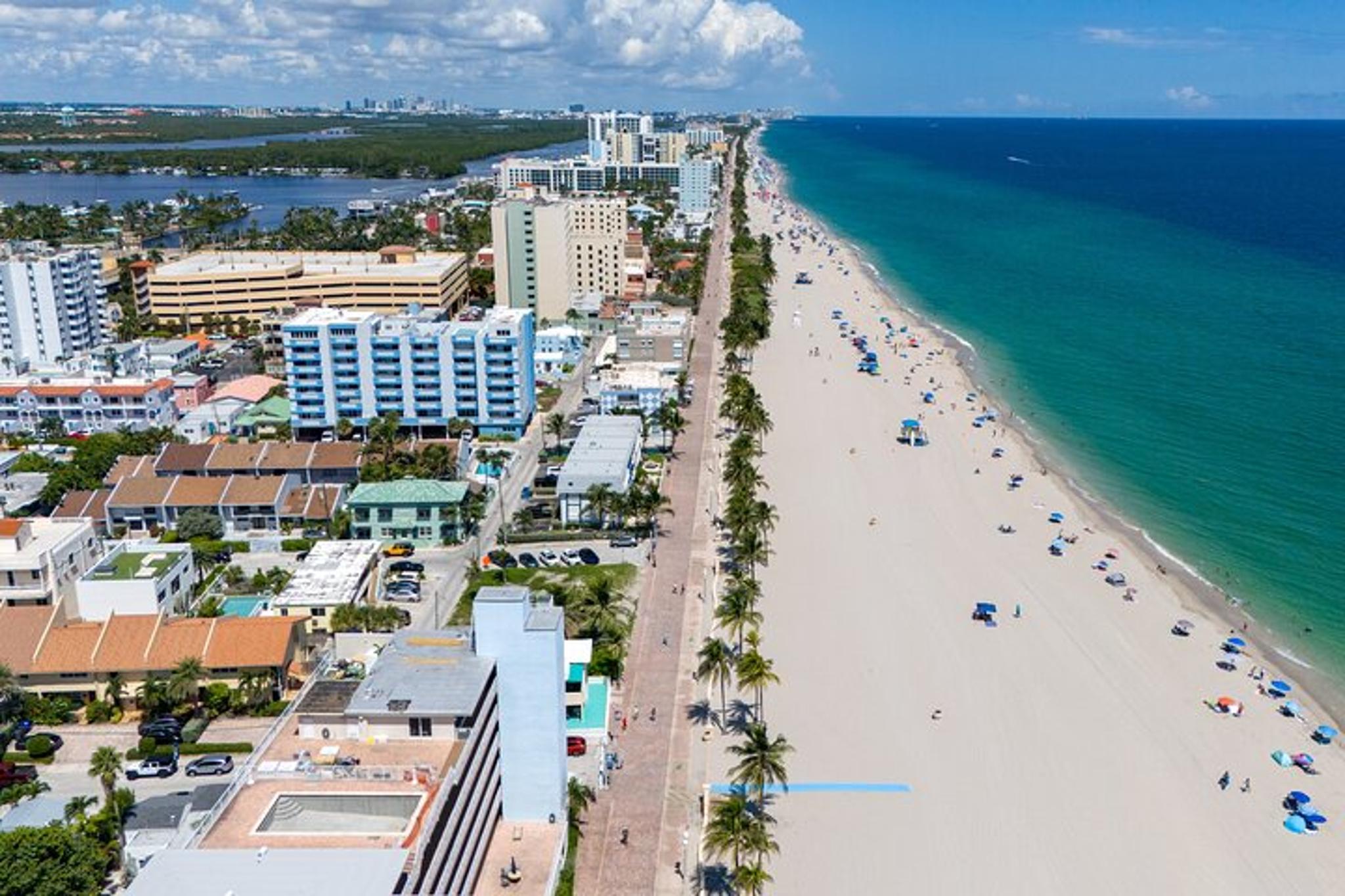 Miami Hollywood Beach Boardwalk Tour - Image 4