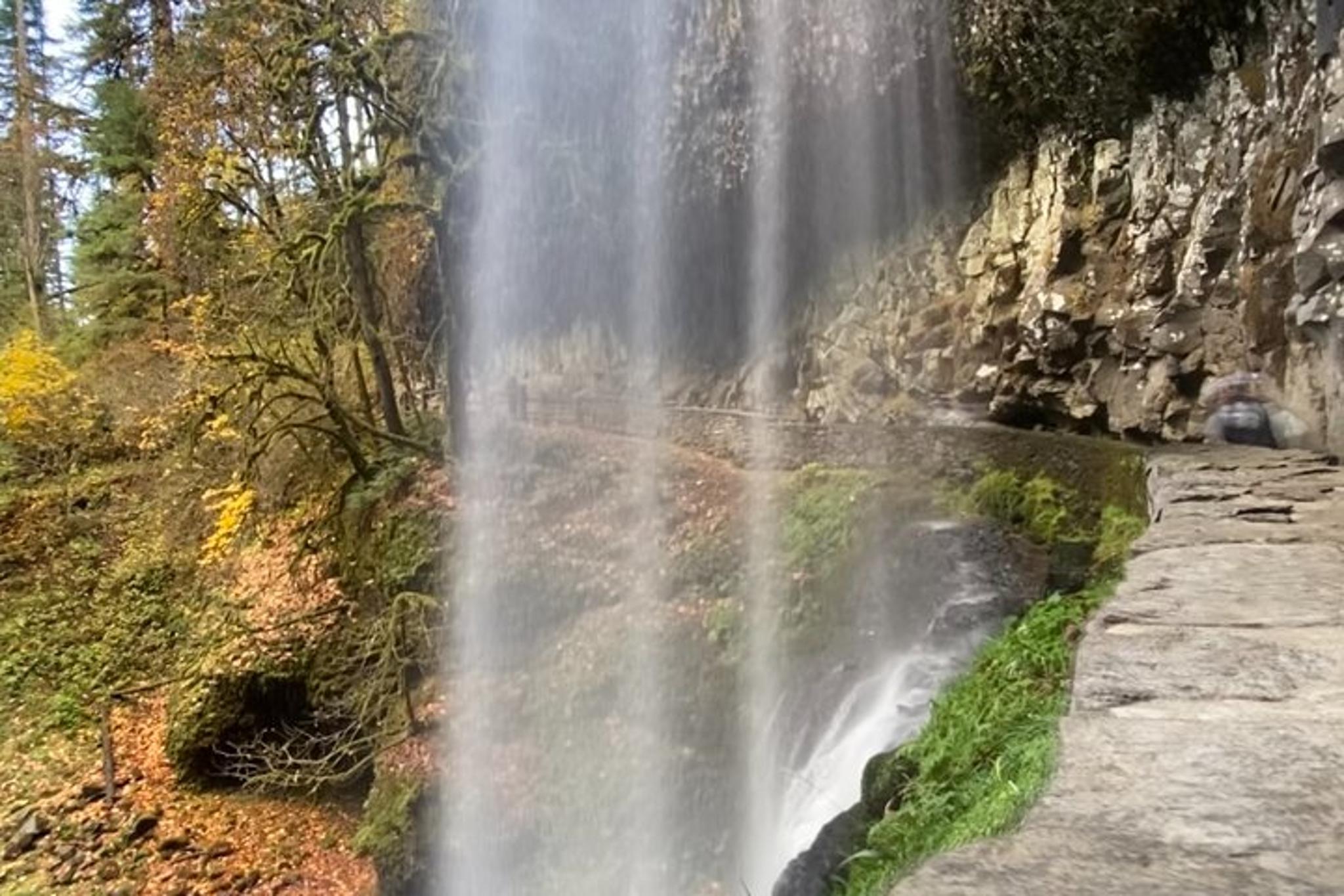 Portland Waterfall Hiking Tour - Image 4