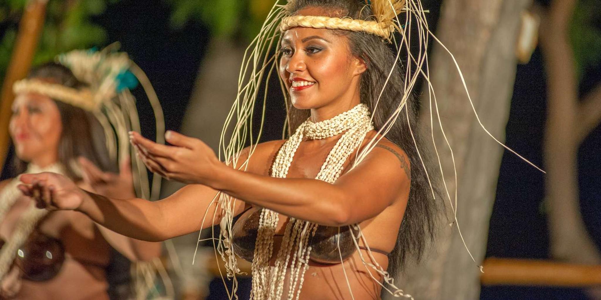 Kailua-Kona Luau with Buffet Dinner - Image 4