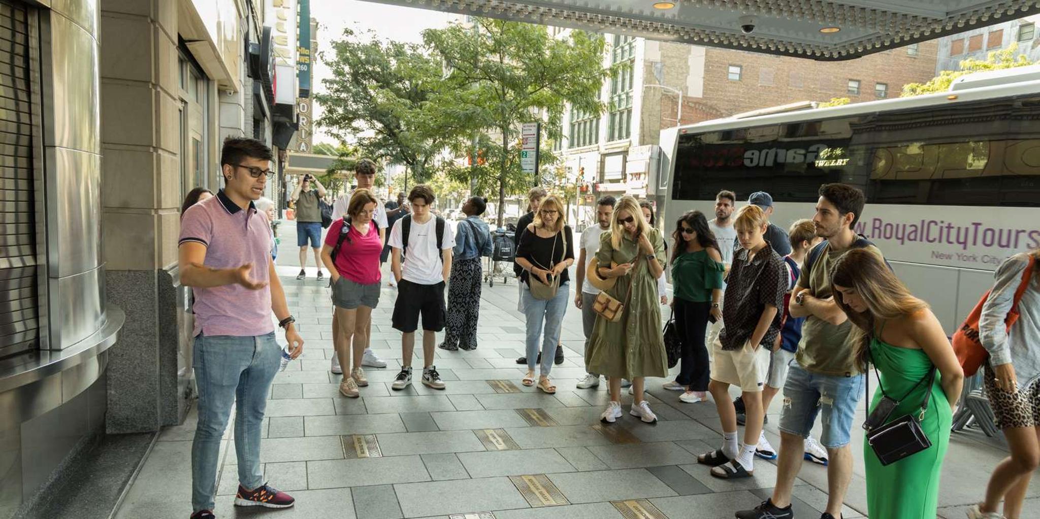 New York City Tour of Manhattan, Bronx, Queens & Brooklyn - Image 4