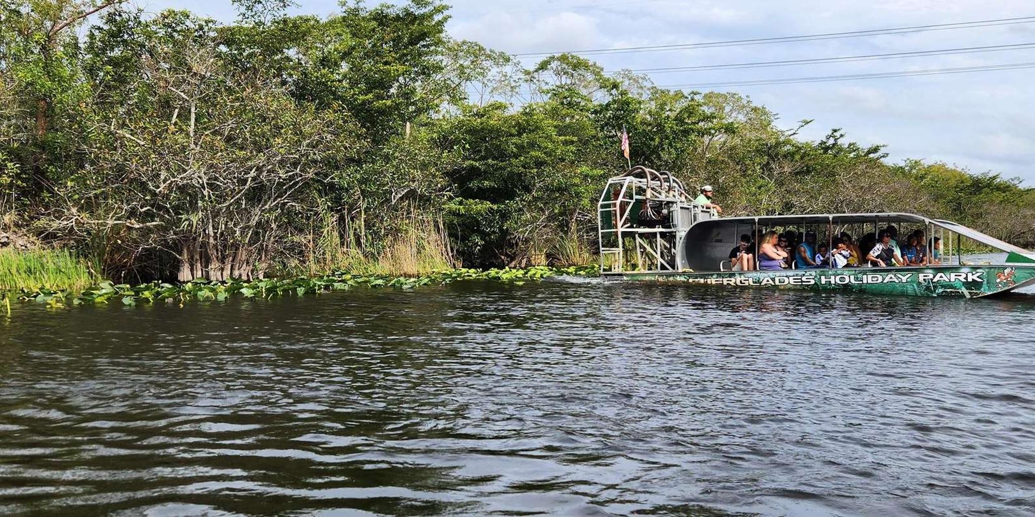 Miami Everglades Airboat Tour with Bus Transfer - Image 4