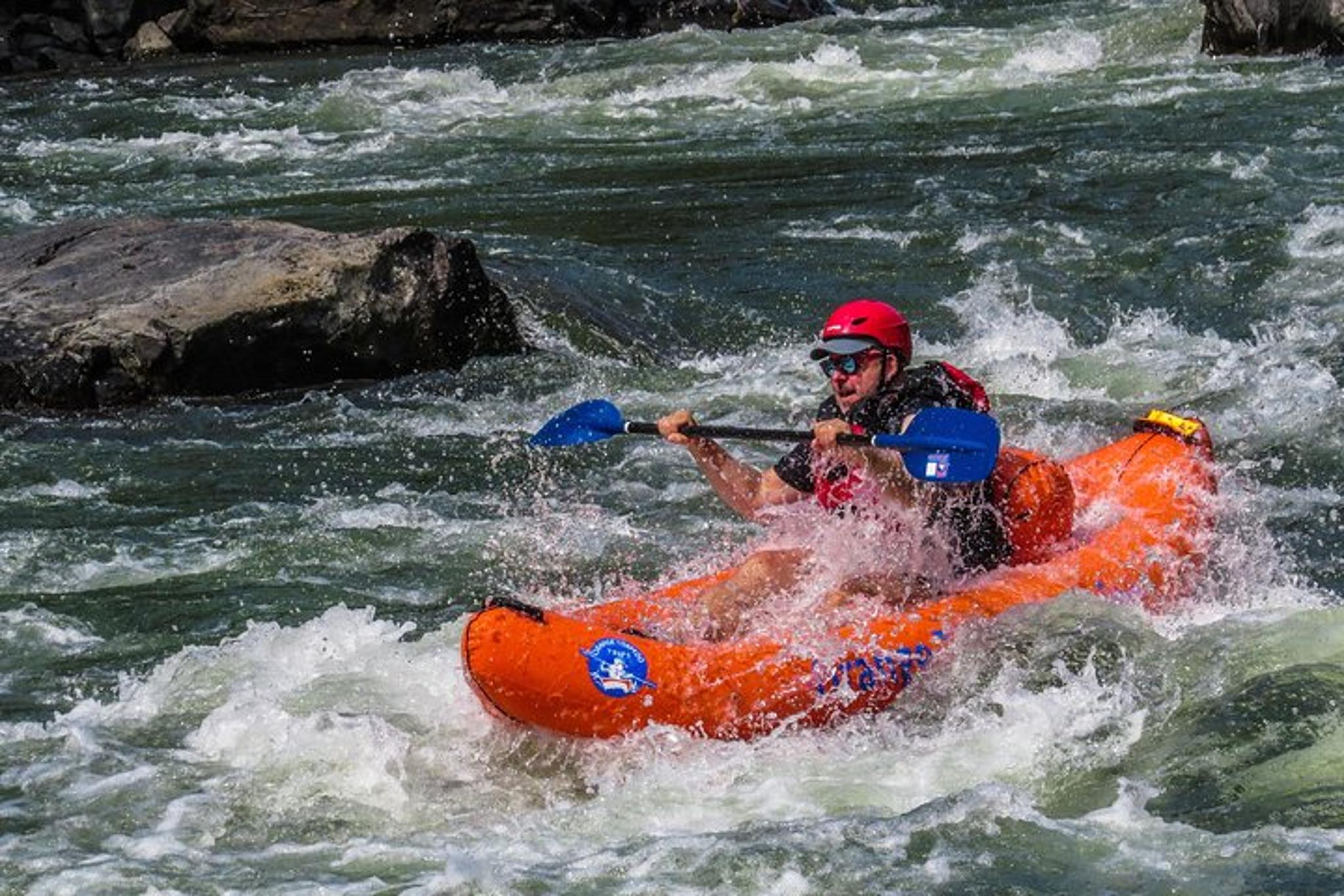 Rogue River Adventure Kayak and Rafting Tour