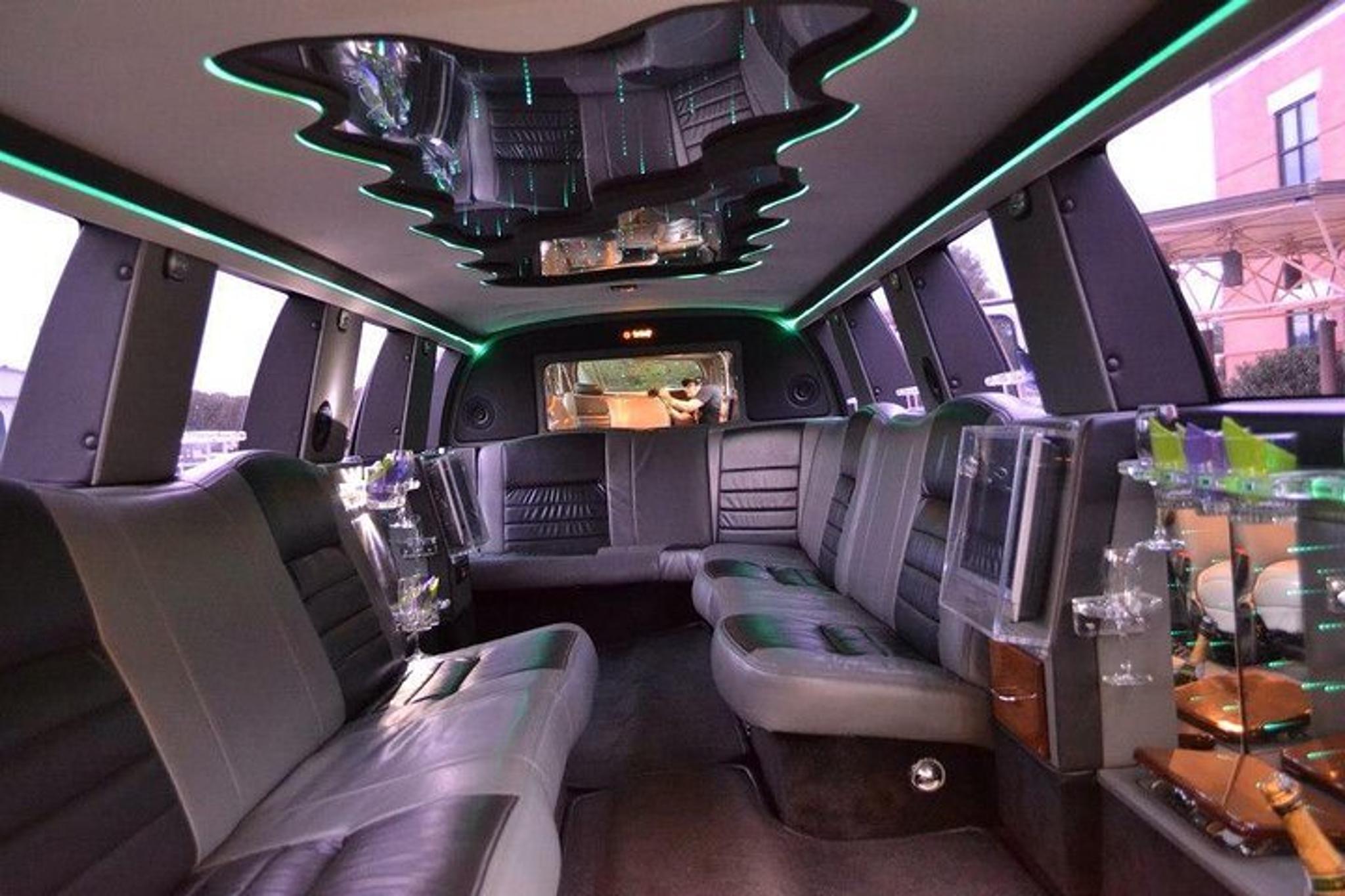 Hampton Roads Limousine Transportation - Image 3