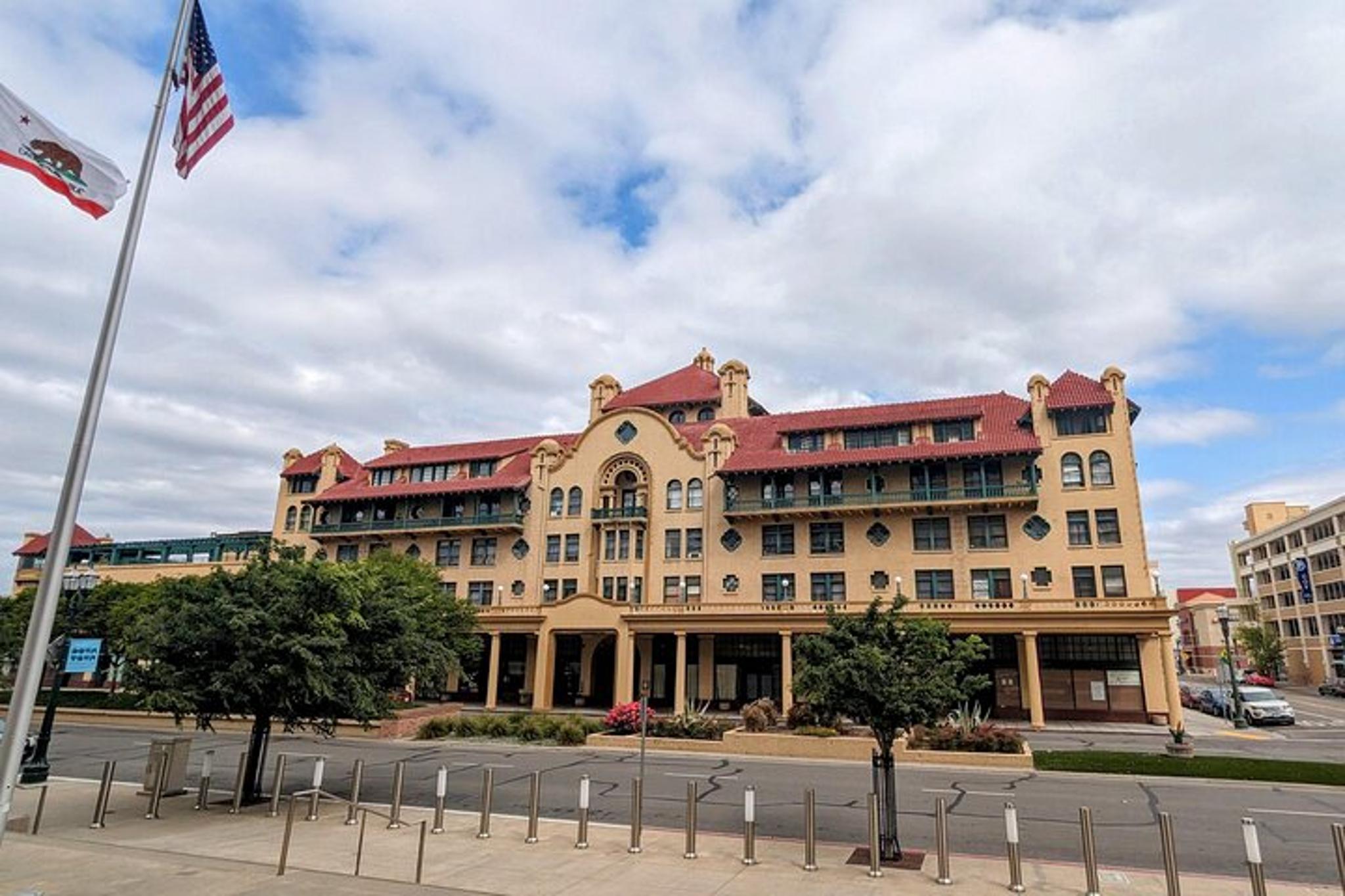 Stockton Scavenger Hunt Walking Tour - Image 3