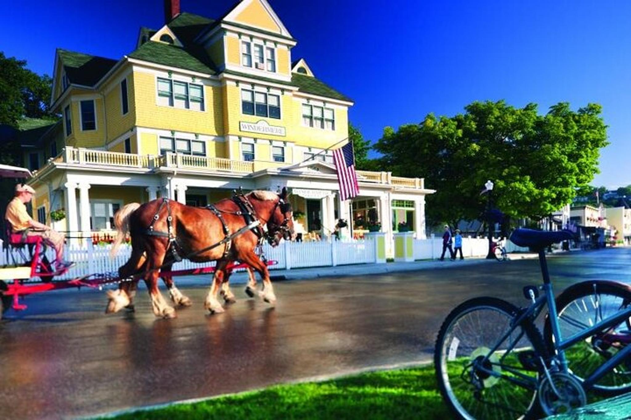Mackinac Island Self-Guided Cycling Tour - Image 6