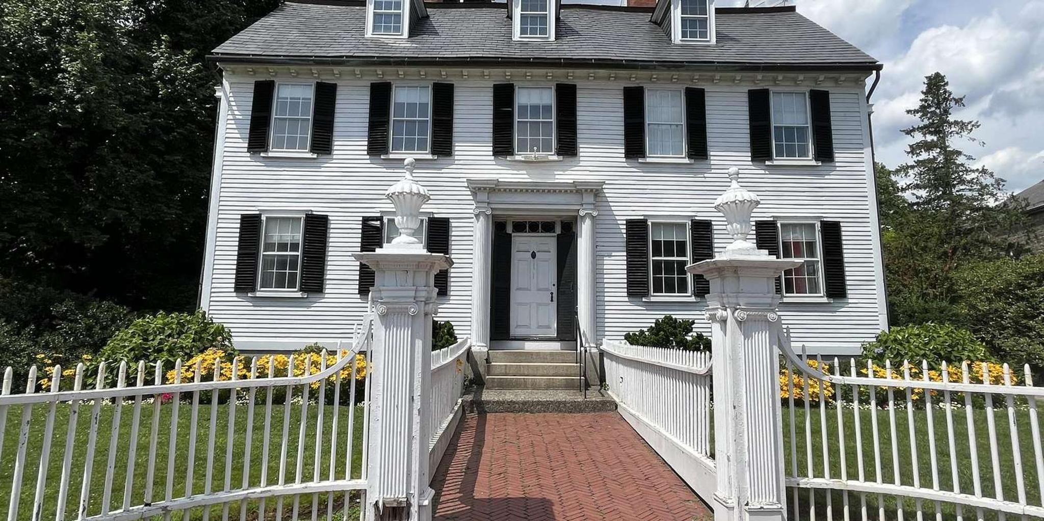 Salem Witch Tour from Boston by Train - Image 3