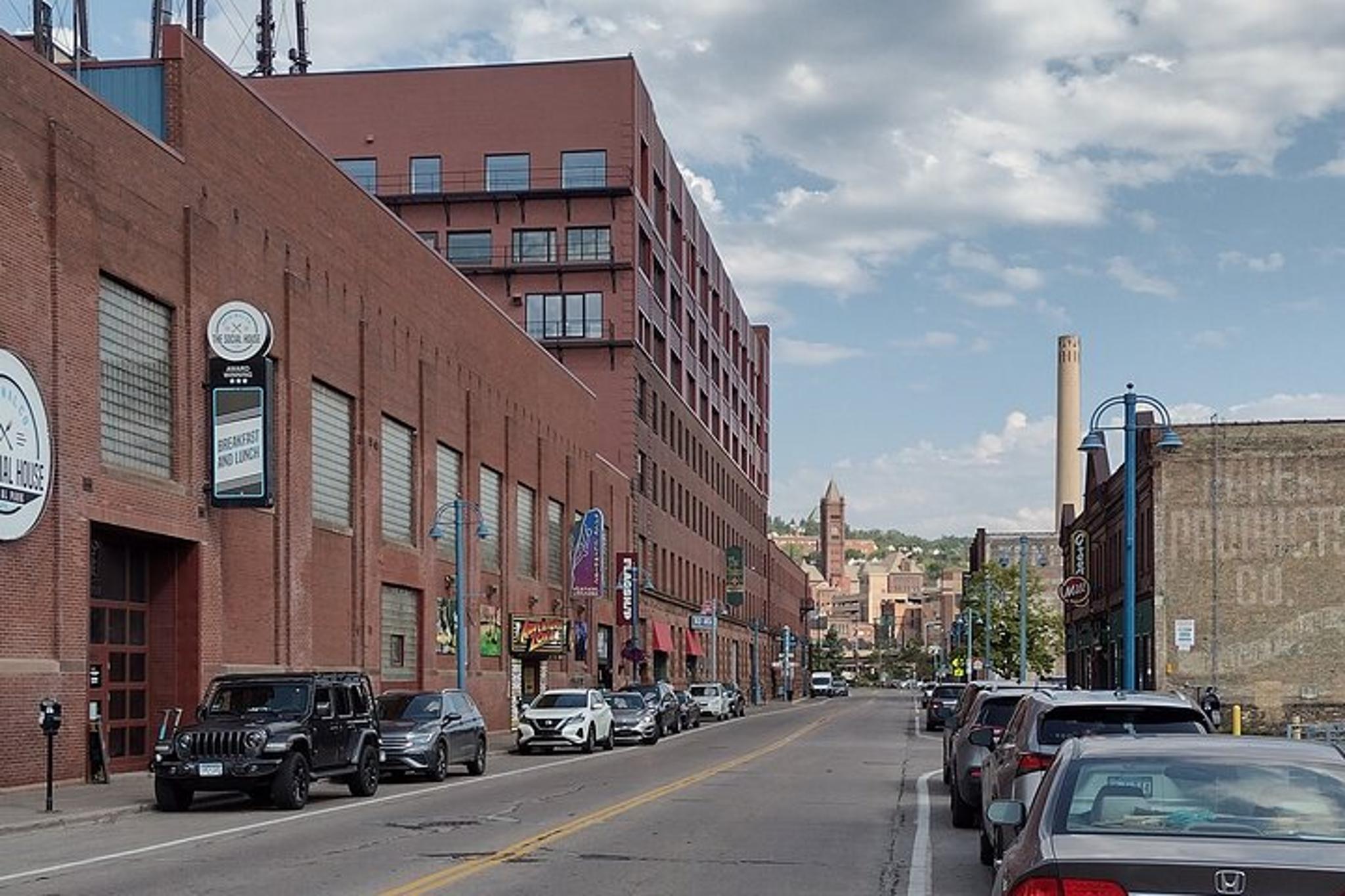 Duluth Canal Park Self-Guided Walking Tour - Image 3