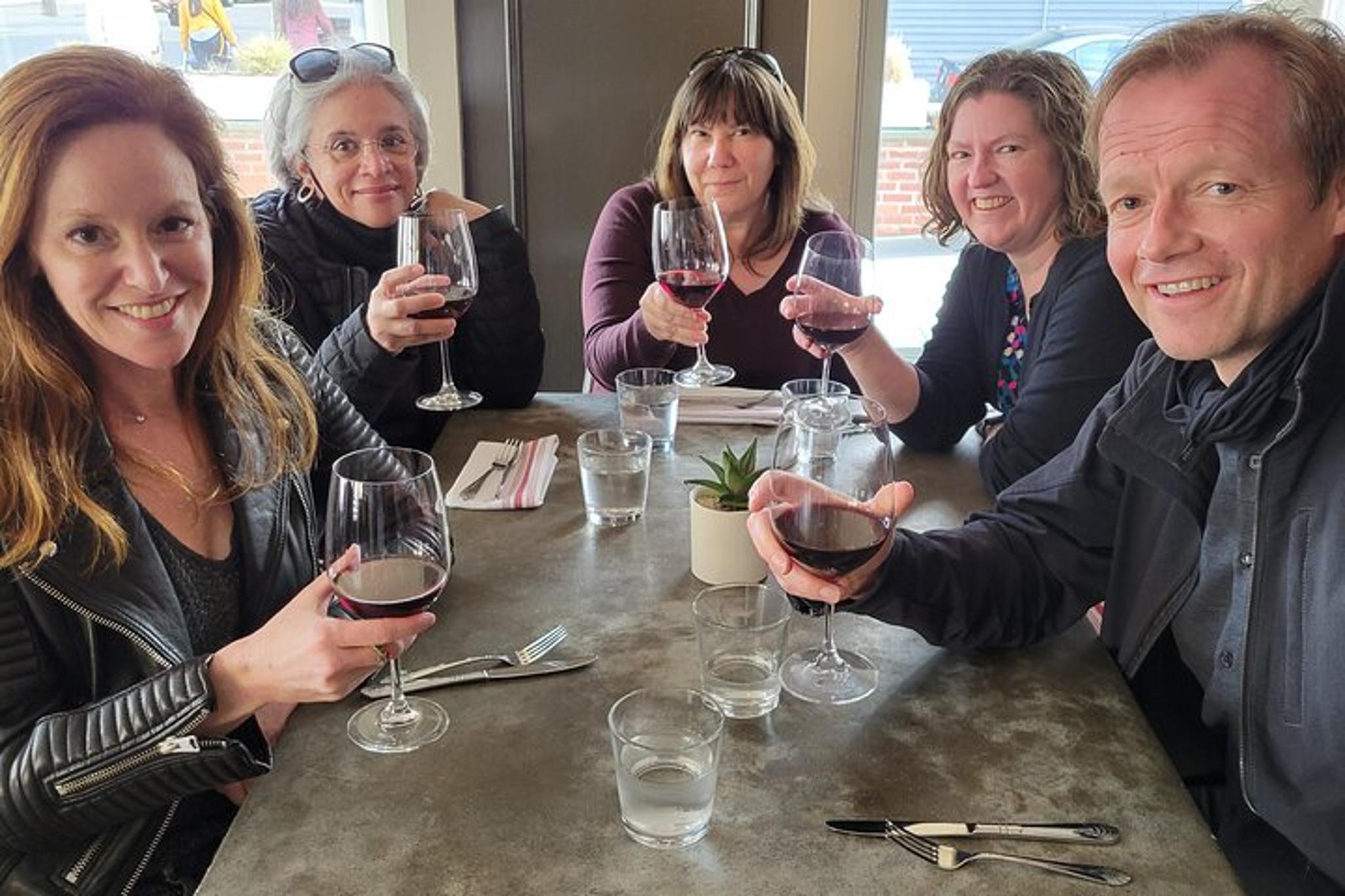 Newport Walking Food and History Tour - Image 3