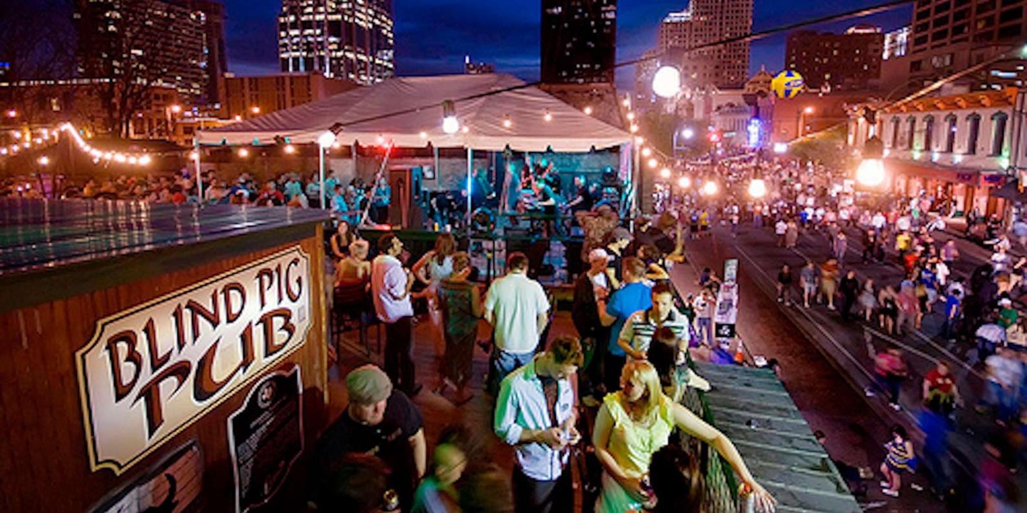 Austin Live Music Crawl - Image 6