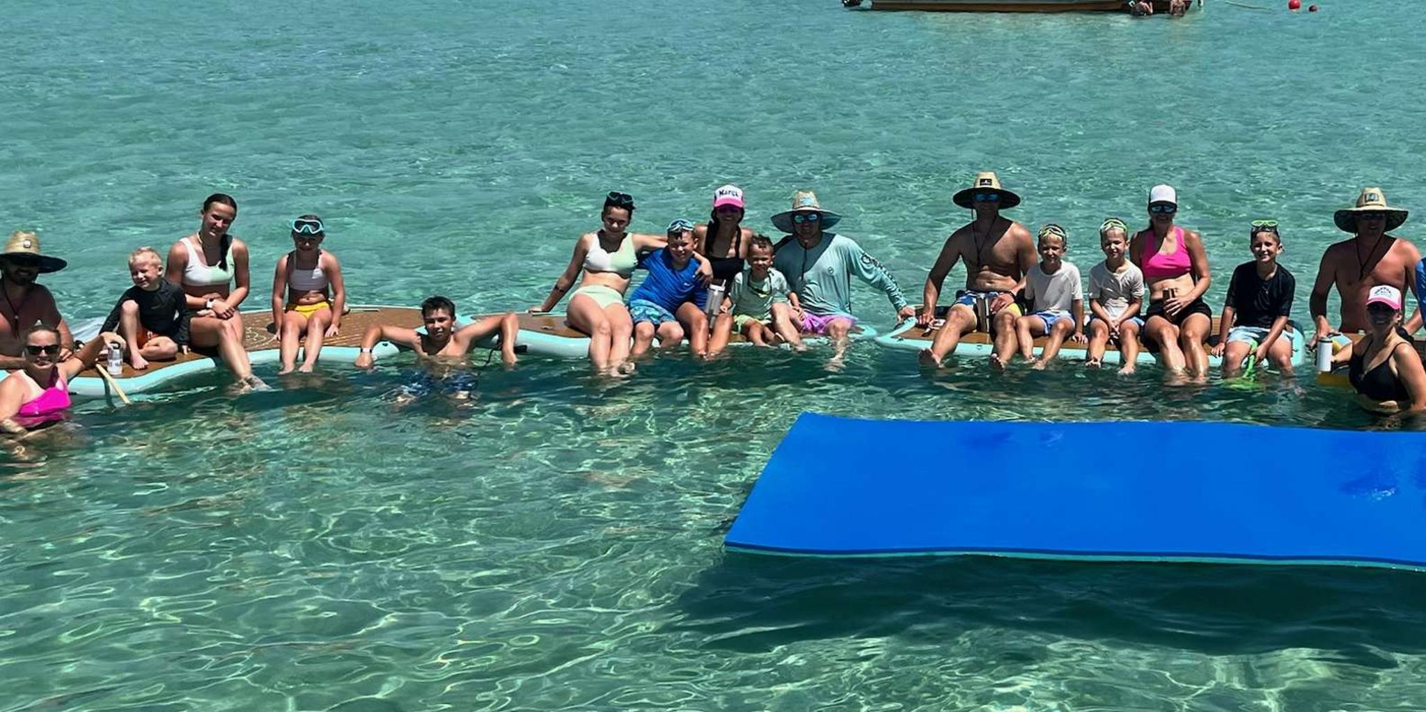 Destin Crab Island Tiki Boat Cruise 3 hr